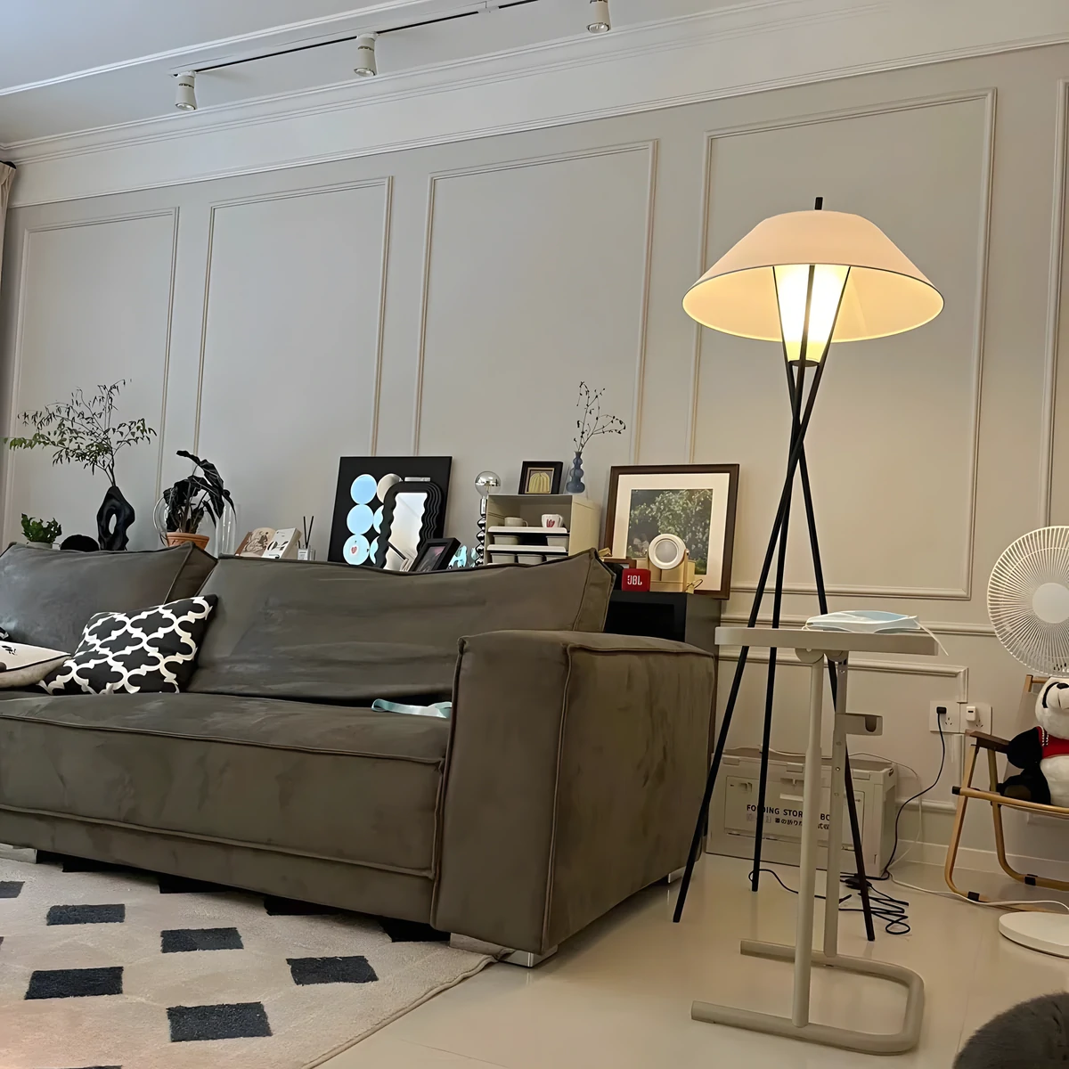 Chaney Floor Lamp - Image 5