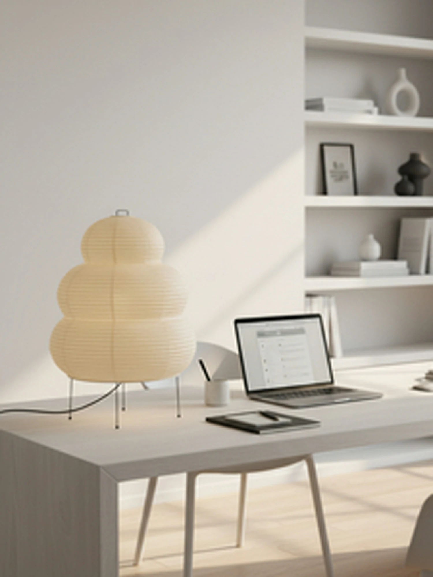 Akari 24N Table Lamp - Image 3