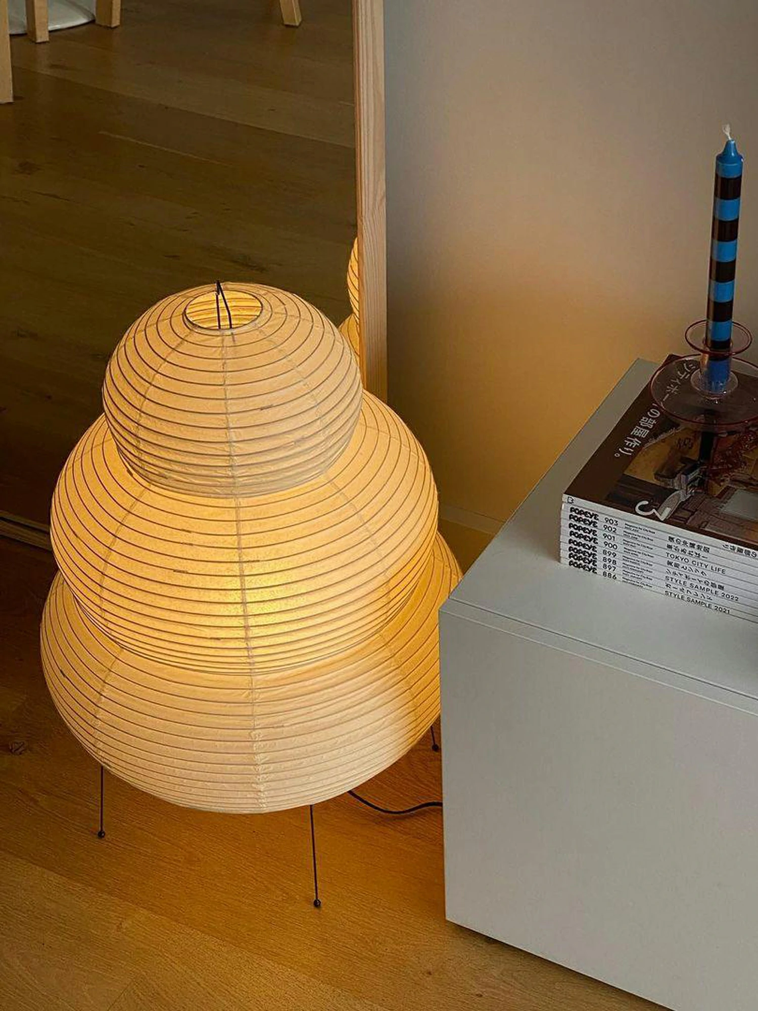 Akari 24N Table Lamp - Image 13