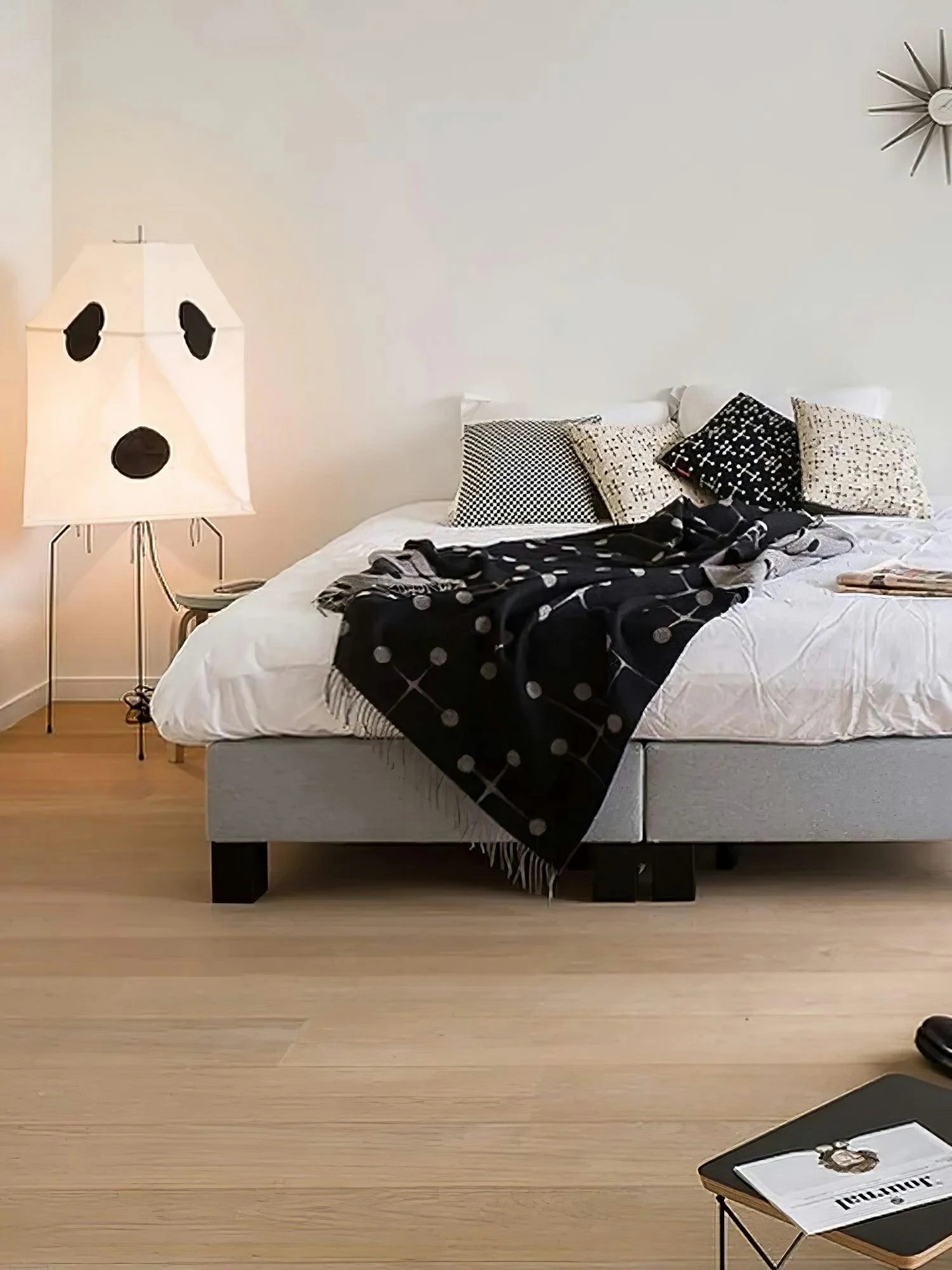 Akari UF3-Q Floor Lamp - Image 23