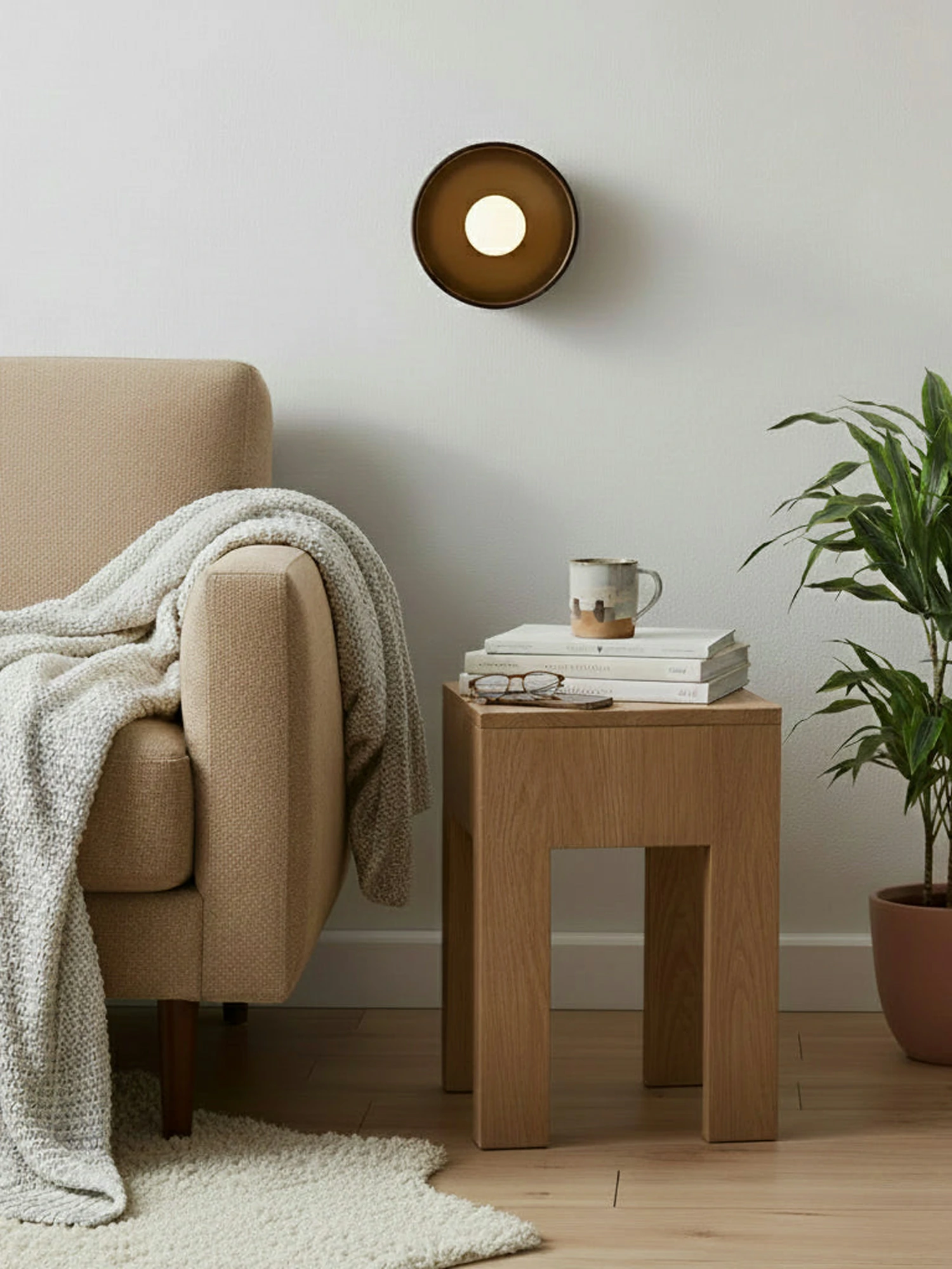 Anton Mini Wall Lamp - Image 4