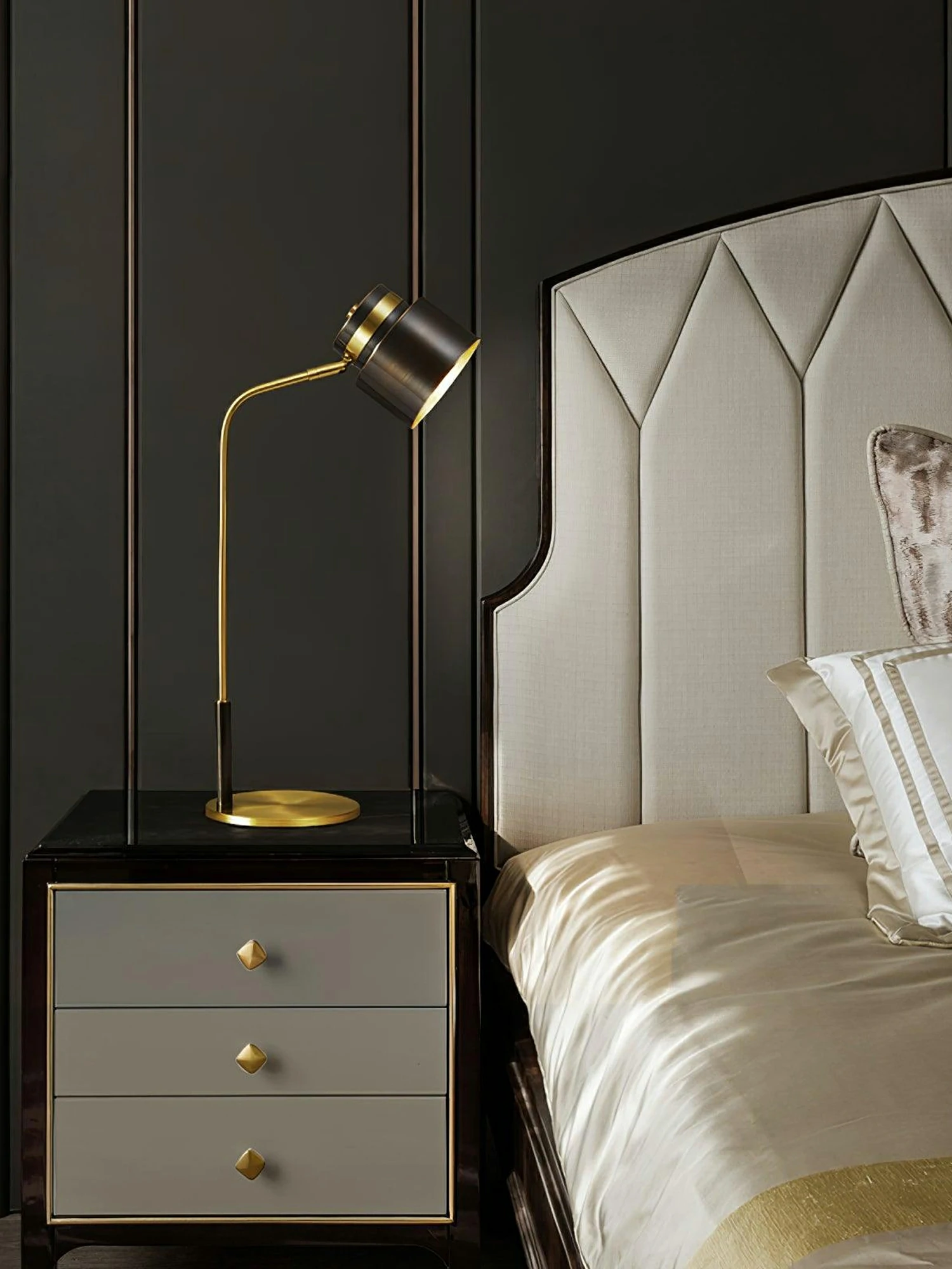 Ari Scandustrial Table Lamp - Image 3