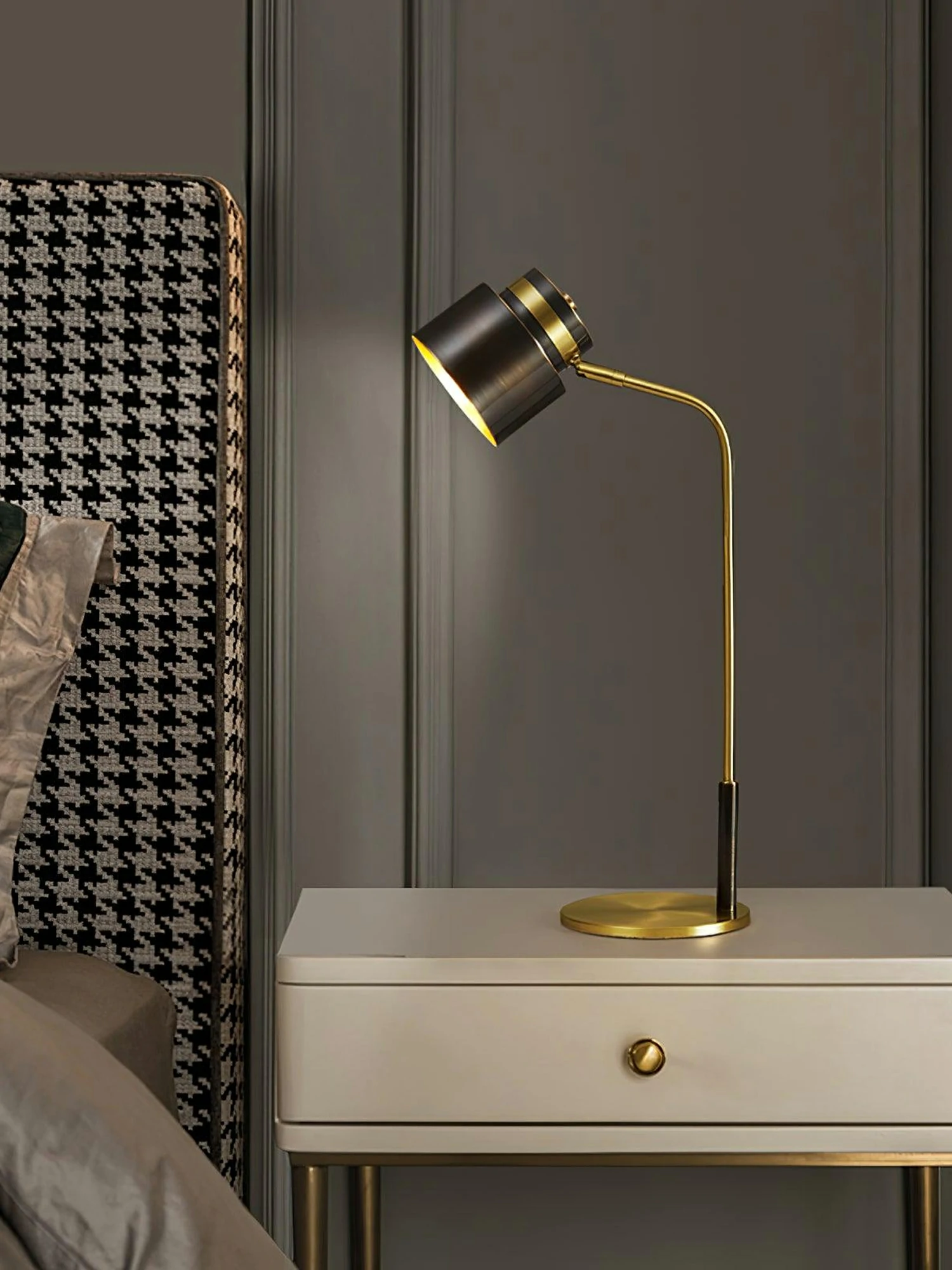 Ari Scandustrial Table Lamp - Image 12