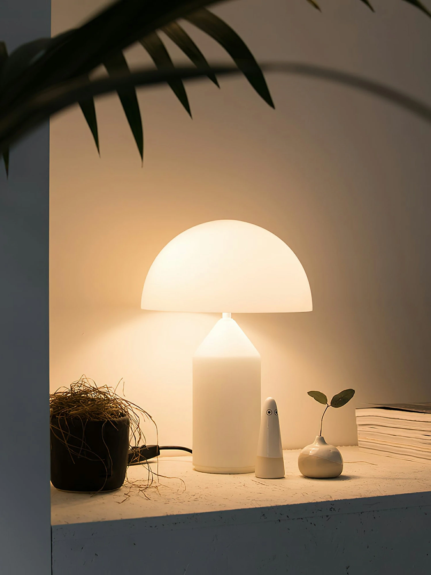 Atollo Glass Table Lamp - Image 4