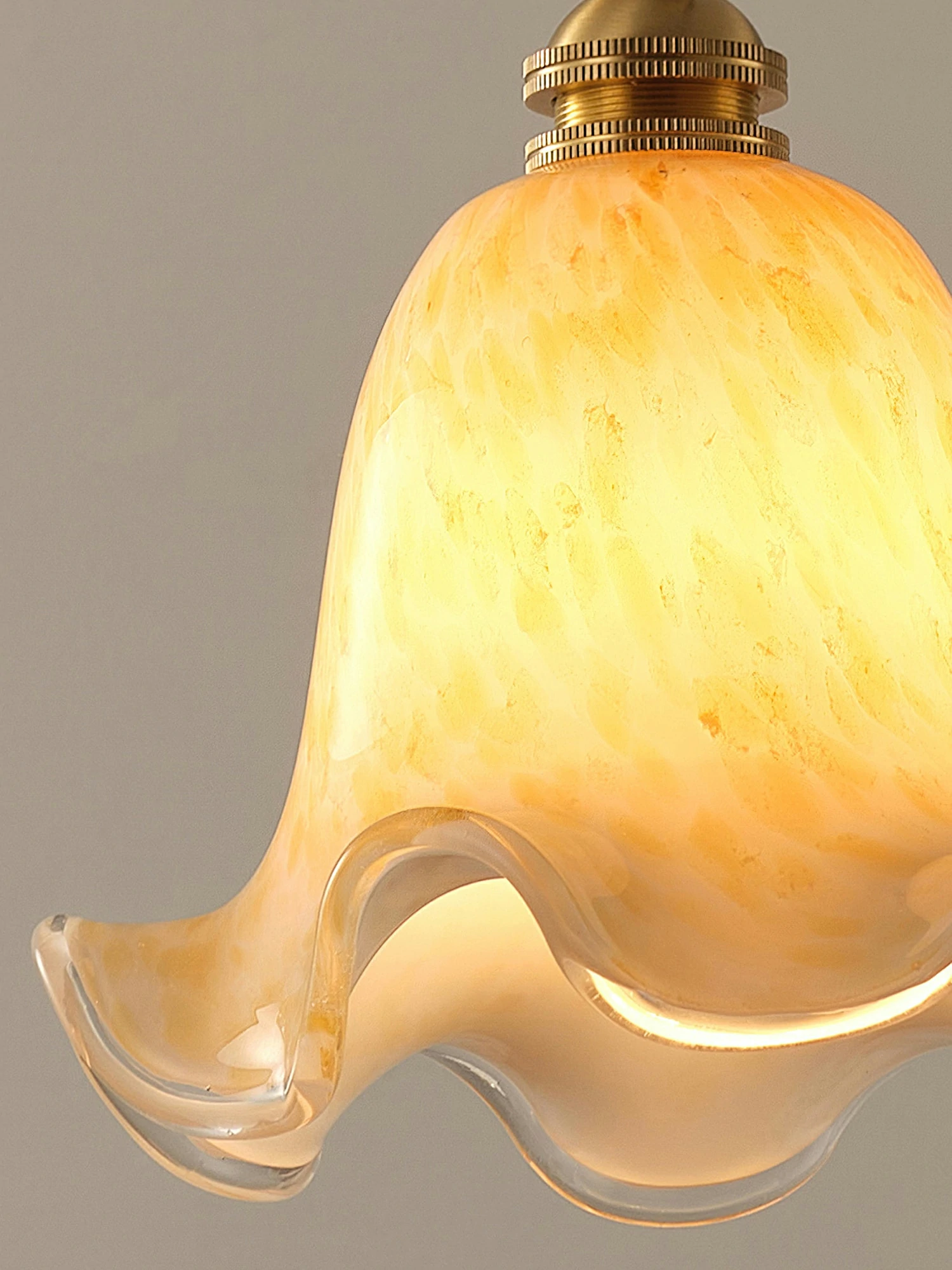 Bella Flower Pendant Lamp - Image 8
