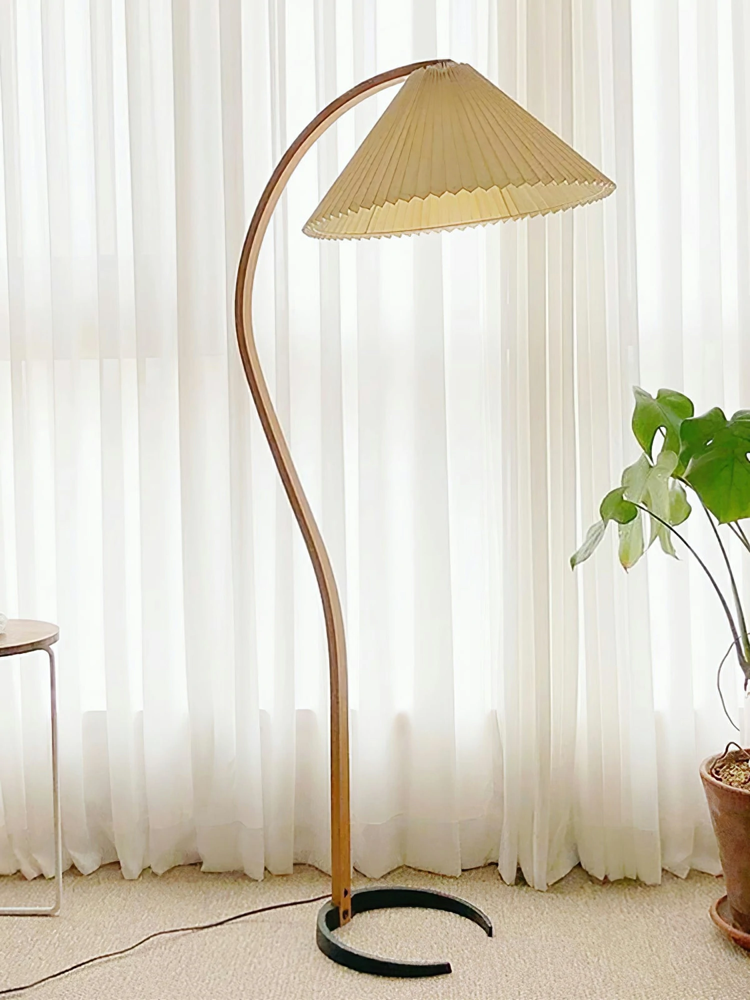 Caprani Floor Lamp - Image 8