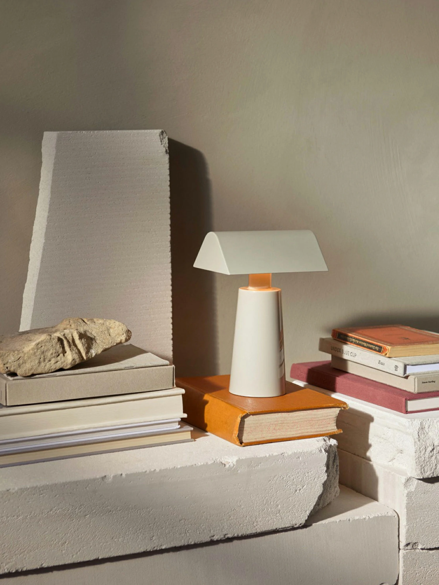 Caret Table Lamp (Built-in battery) - Image 3
