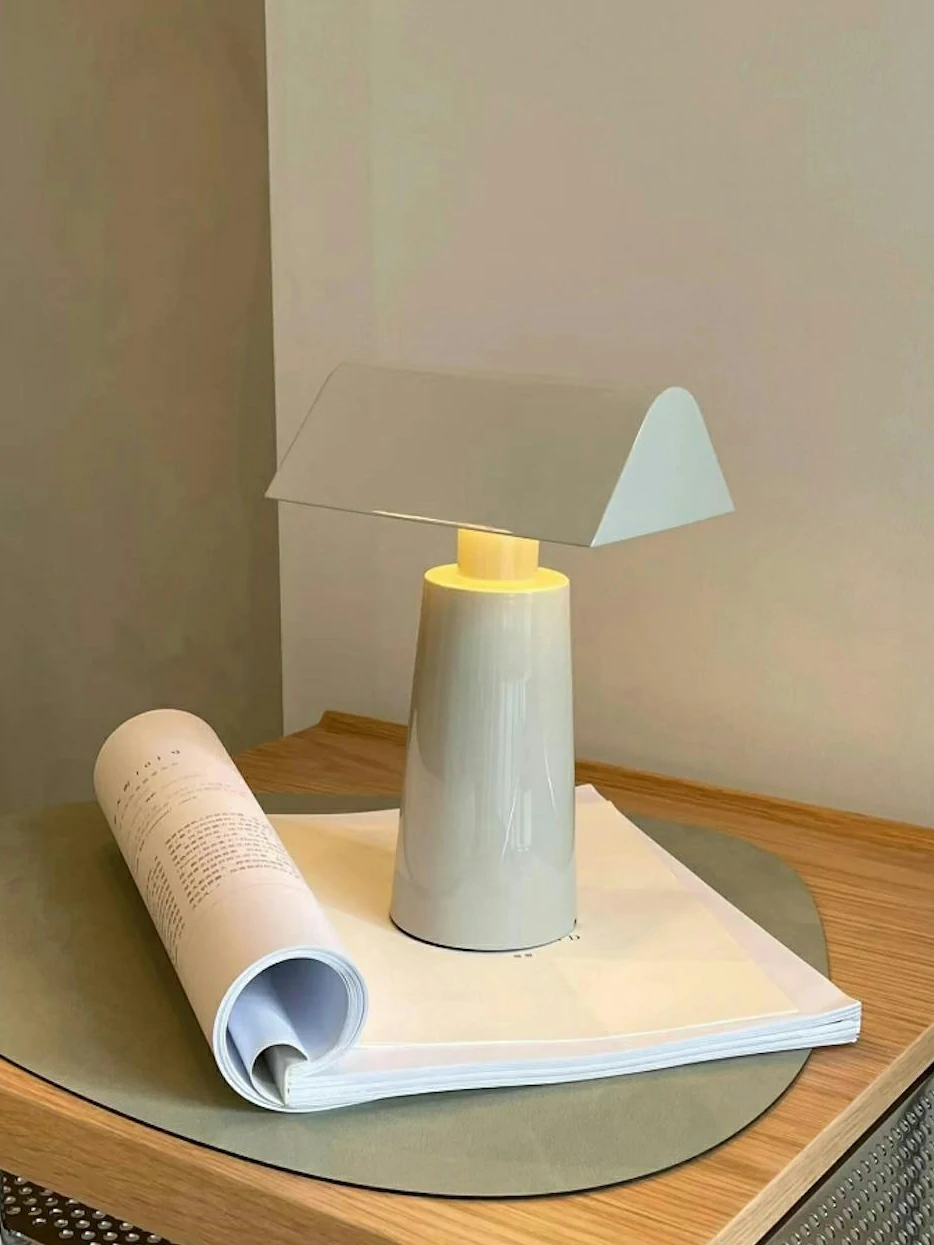 Caret Table Lamp (Built-in battery) - Image 7