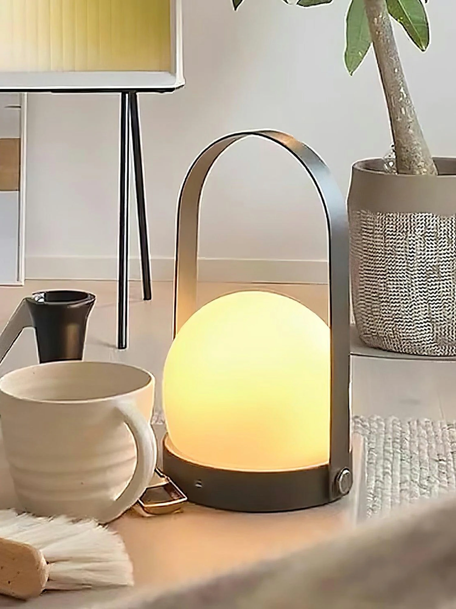 Carrie Table Lamp (Built-in Battery) - Image 11