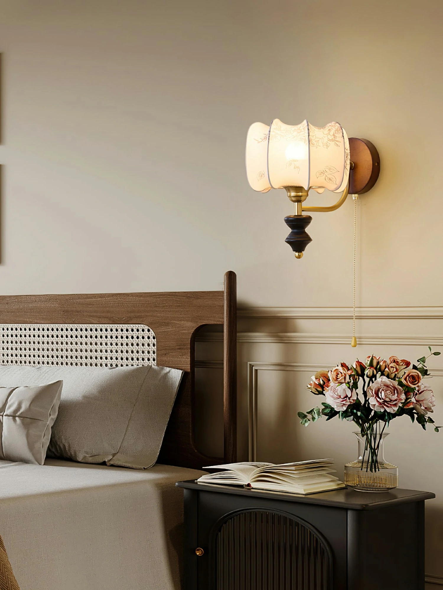 Celine Vintage Wall Lamp - Image 4