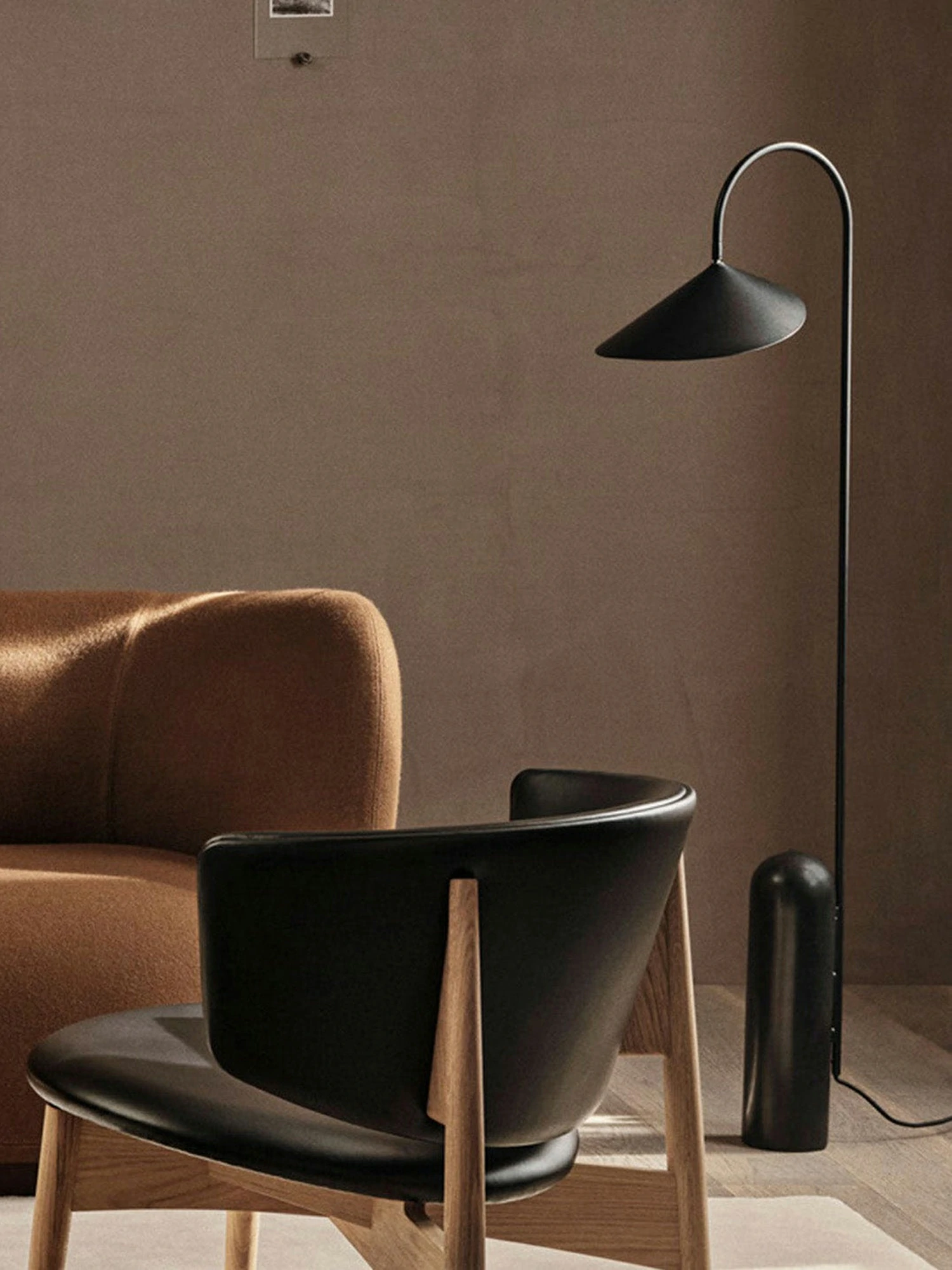 Crescent Floor Lamp - Image 2