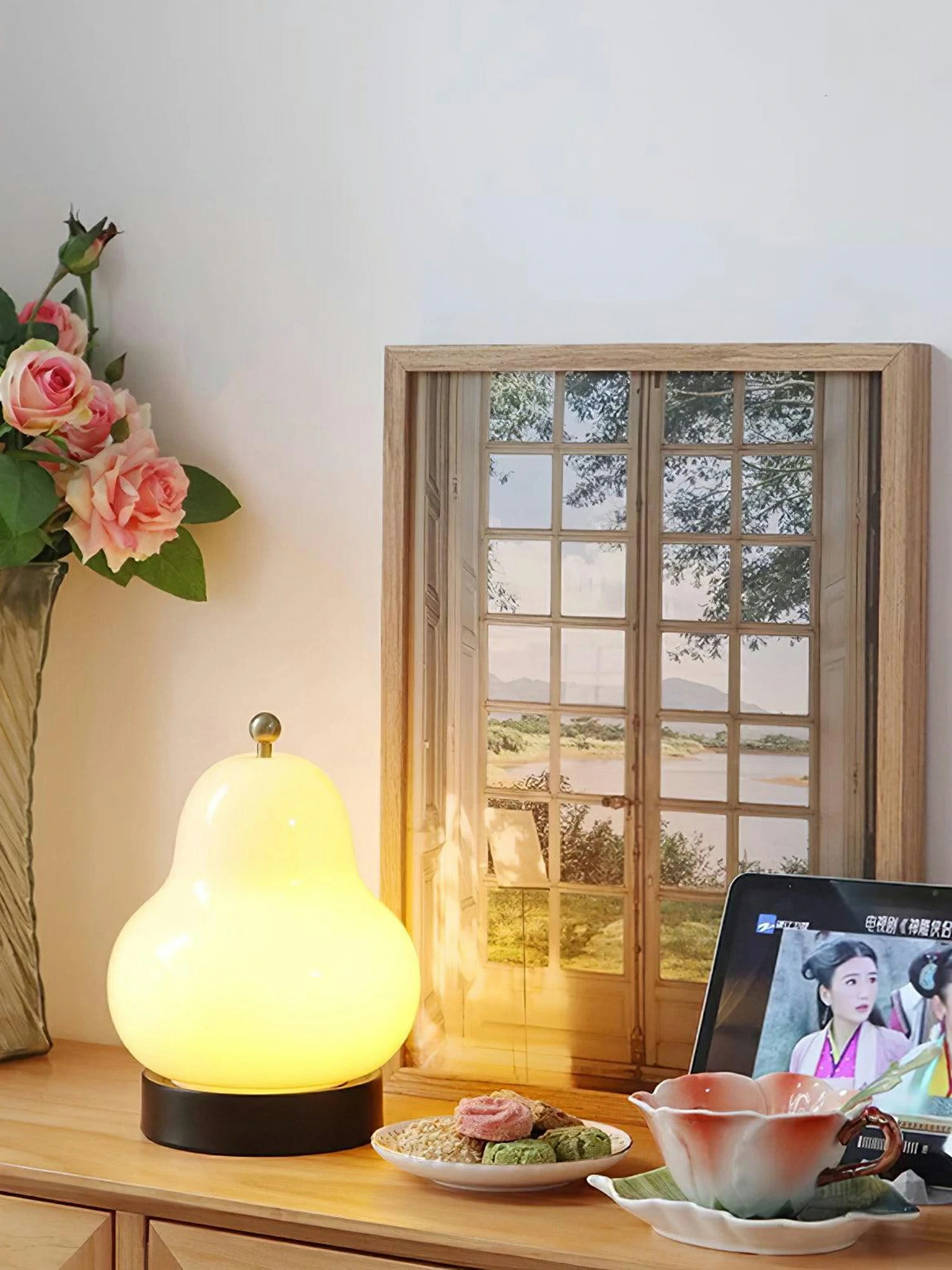 Cute Pear Table Lamp (built-in battery) - Image 2