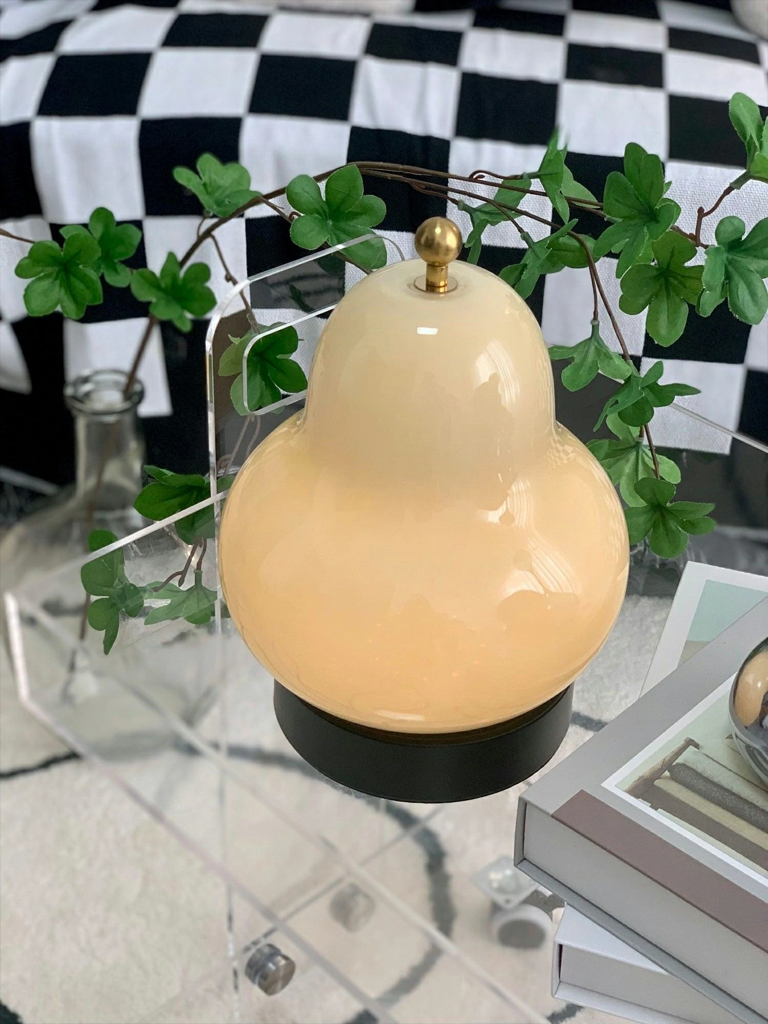 Cute Pear Table Lamp (built-in battery) - Image 7