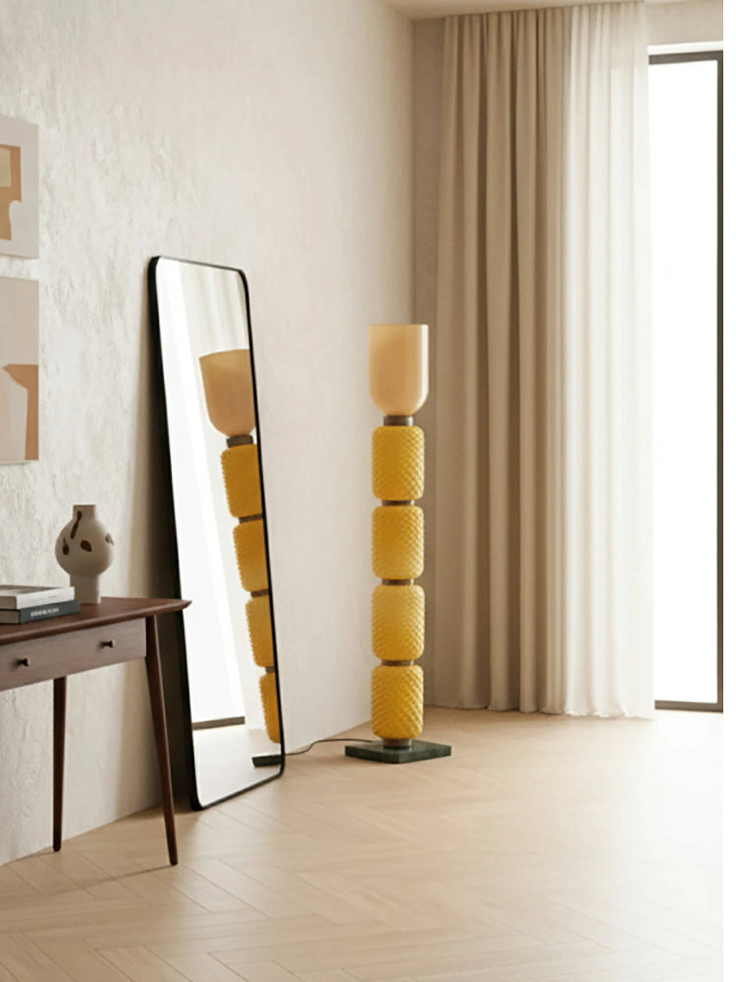 Ficupala Floor Lamp - Image 10