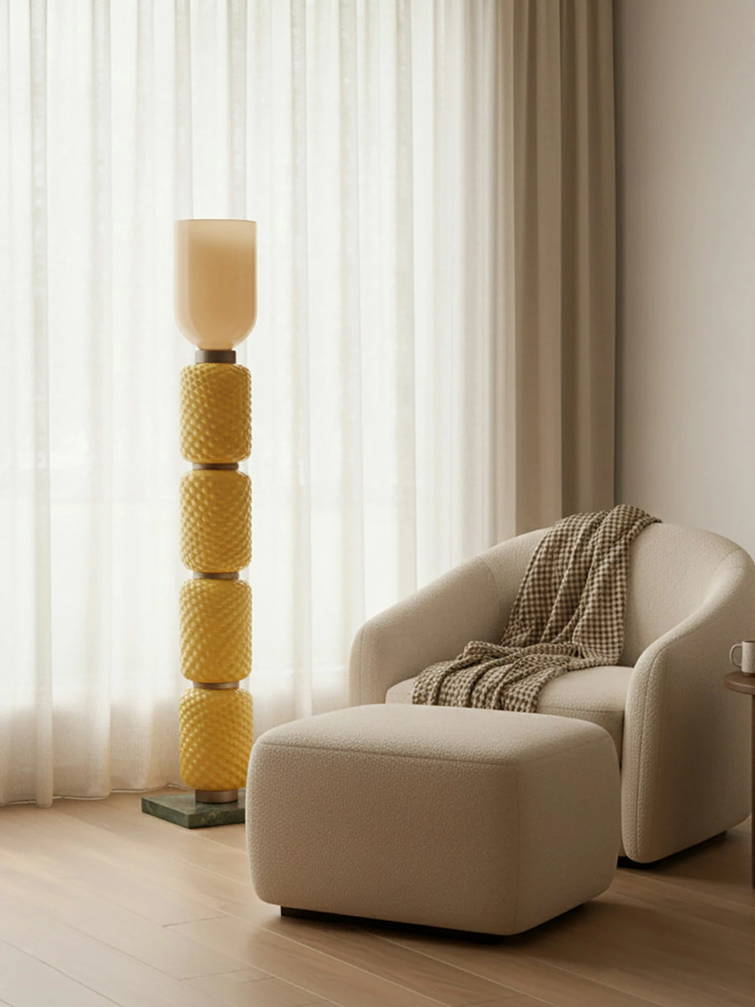 Ficupala Floor Lamp - Image 4