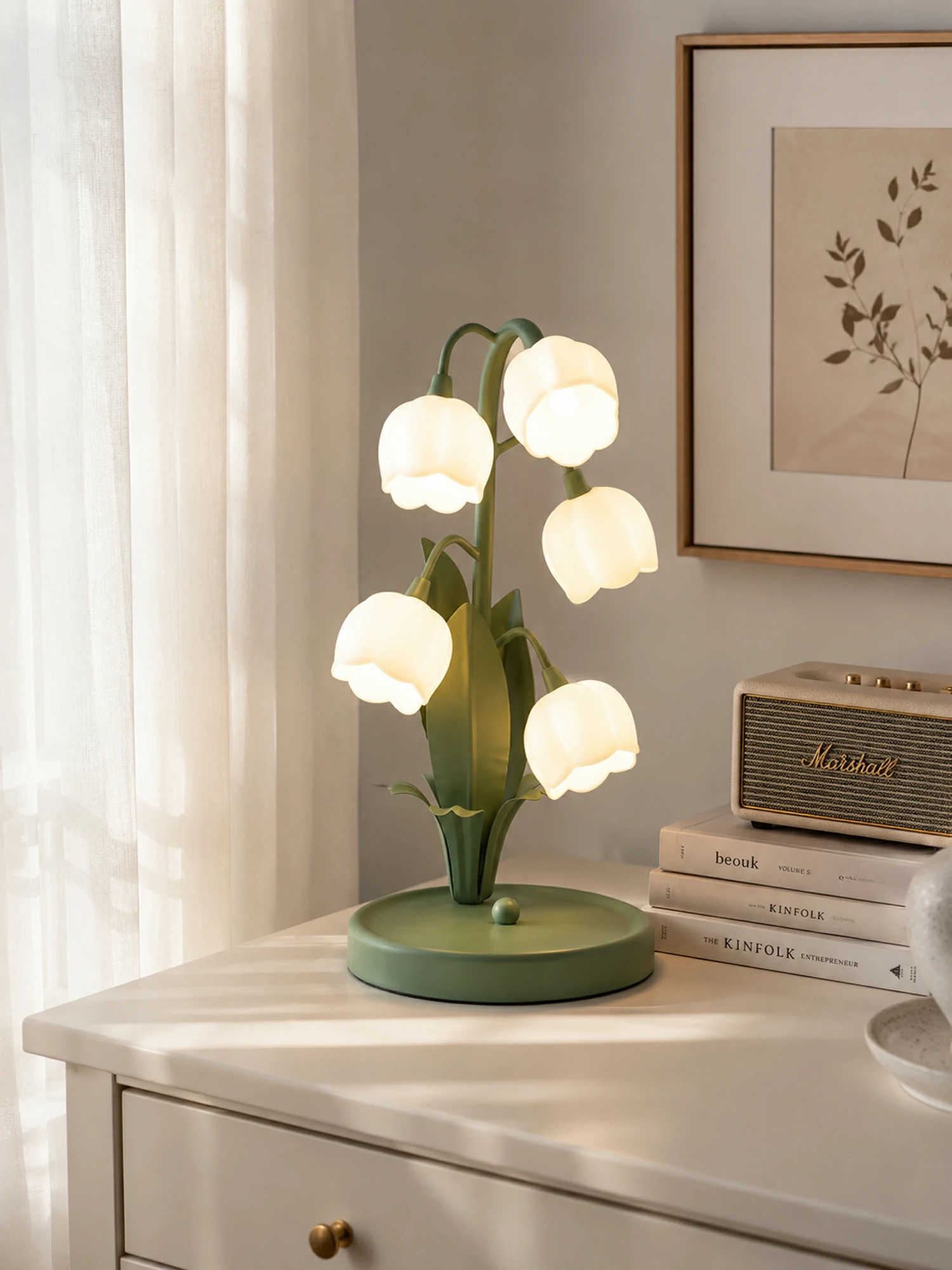 Green Lily Table Lamp - Image 5