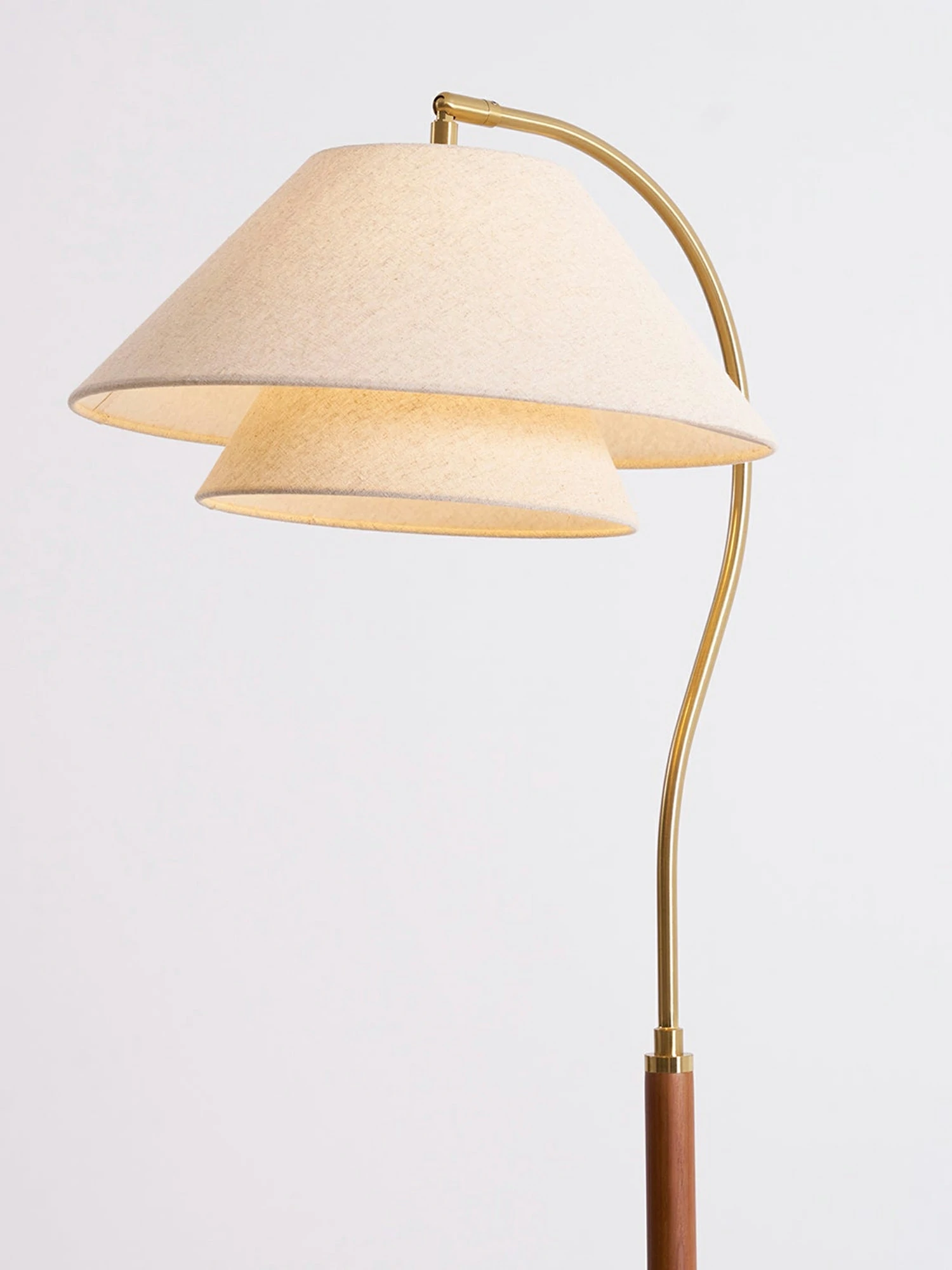 Hands Garner Floor Lamp - Image 19