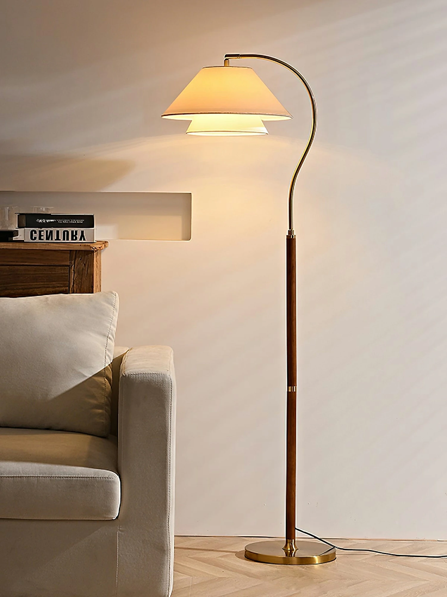 Hands Garner Floor Lamp - Image 9