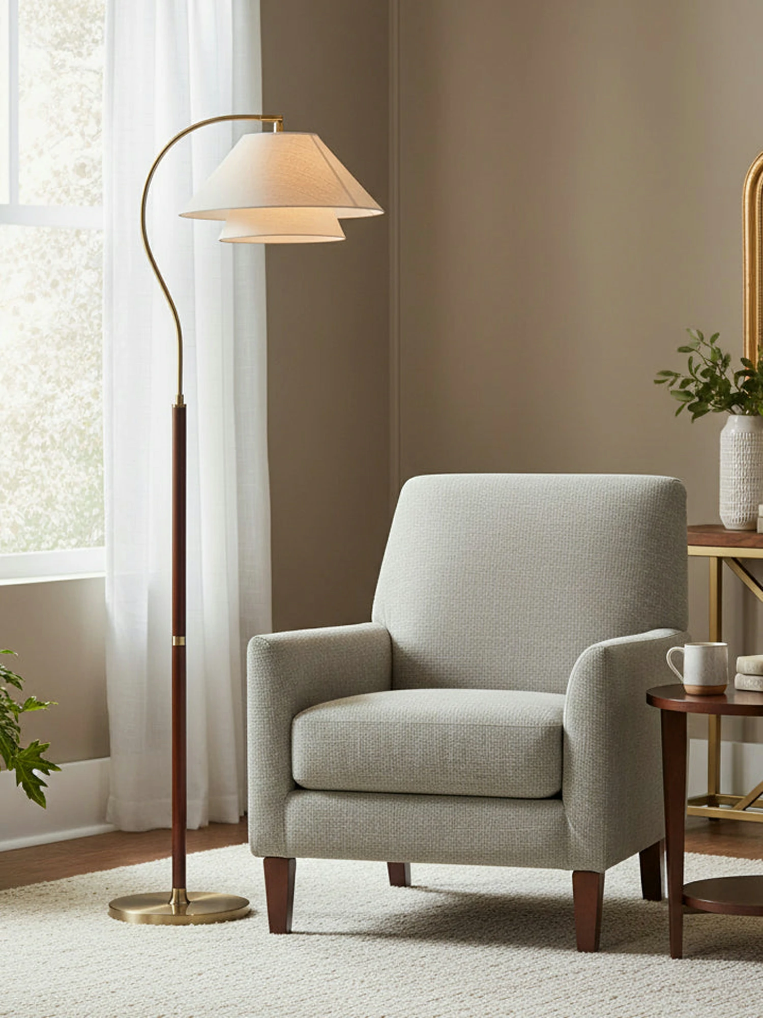Hands Garner Floor Lamp - Image 2