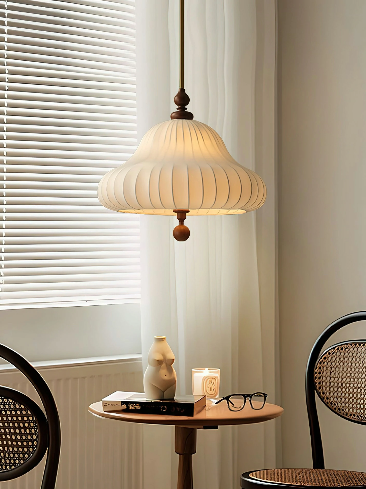 Isabella Bloom Pendant Light - Image 5