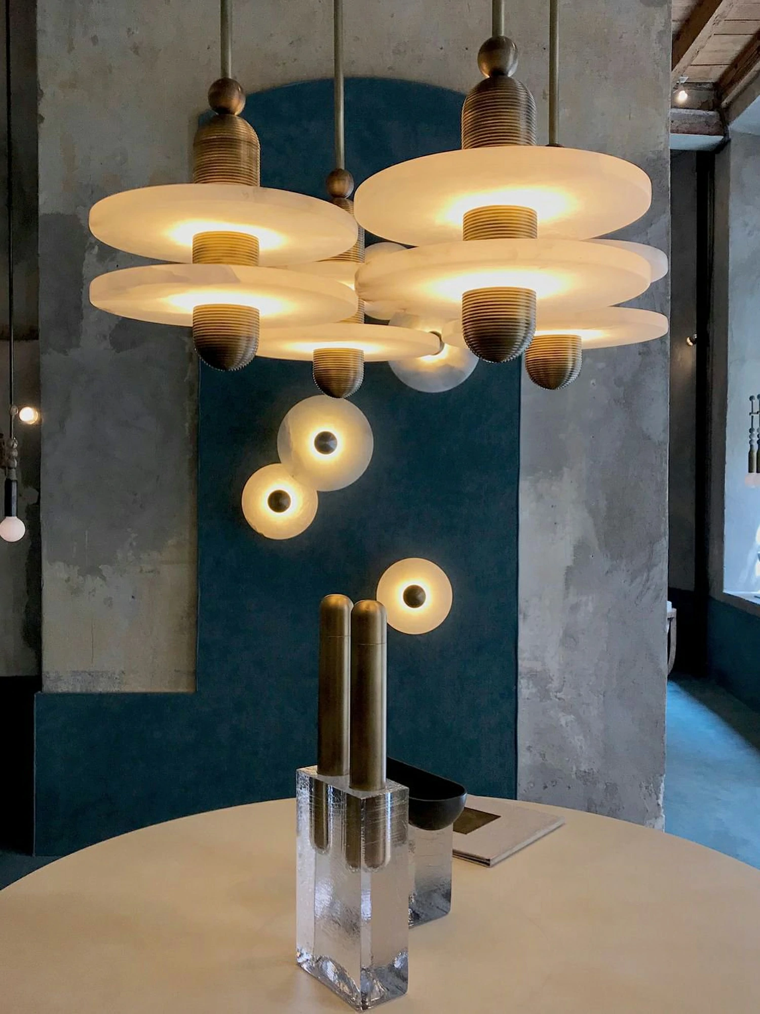 Median Pendant Light - Image 5