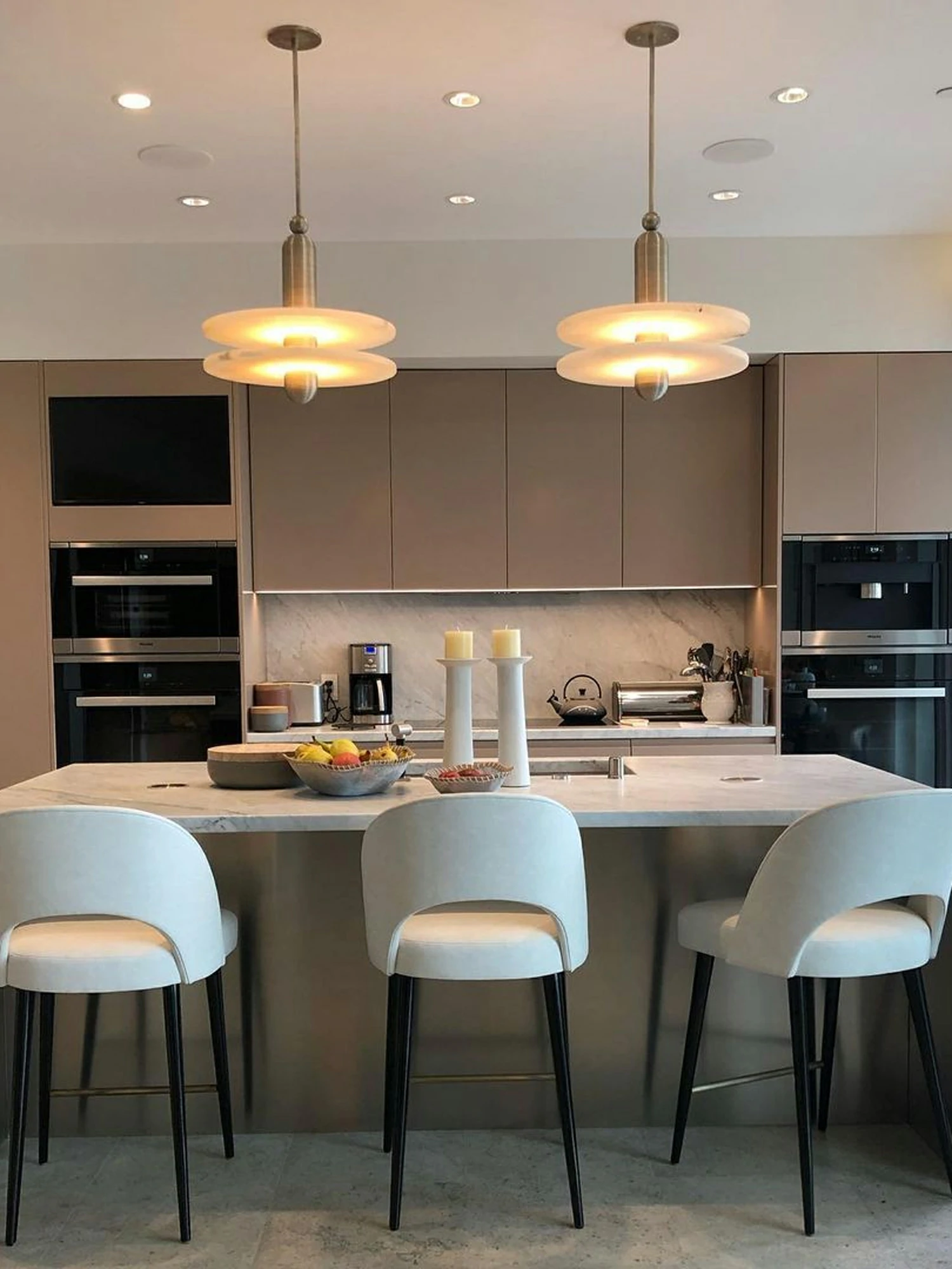 Median Pendant Light - Image 4