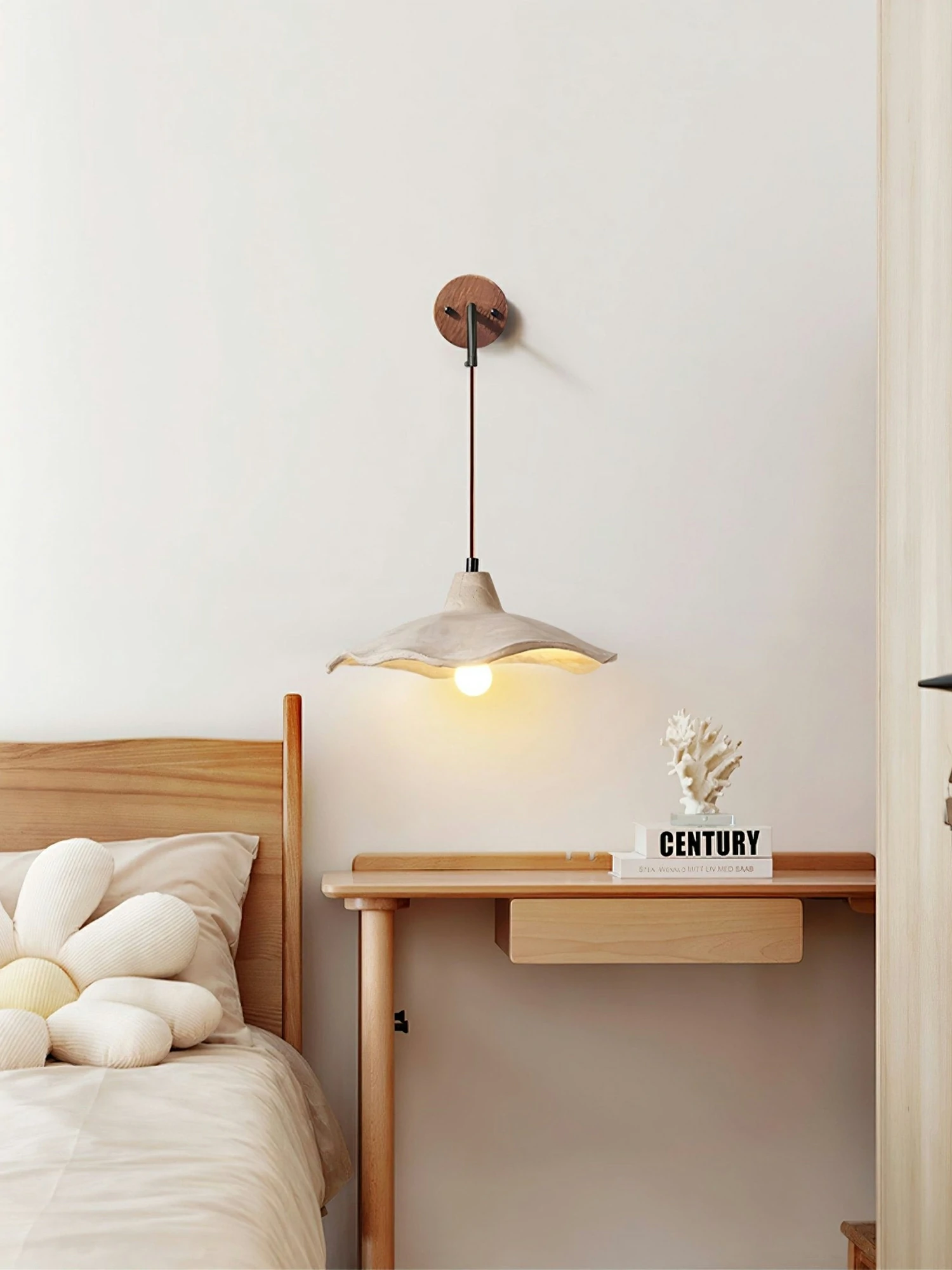 Mirella Sconce - Image 7