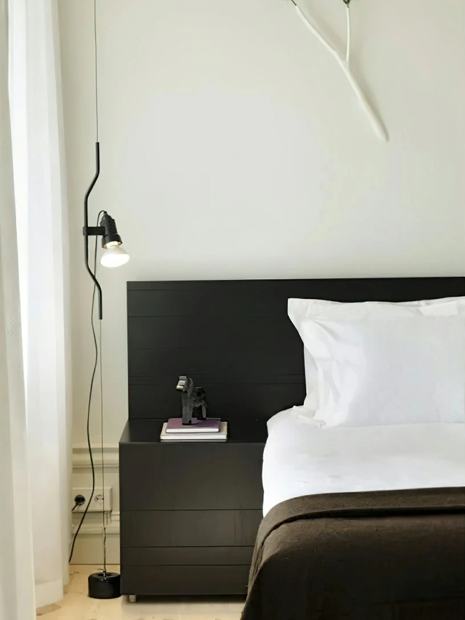 Parentesi Pendant Light - Image 9