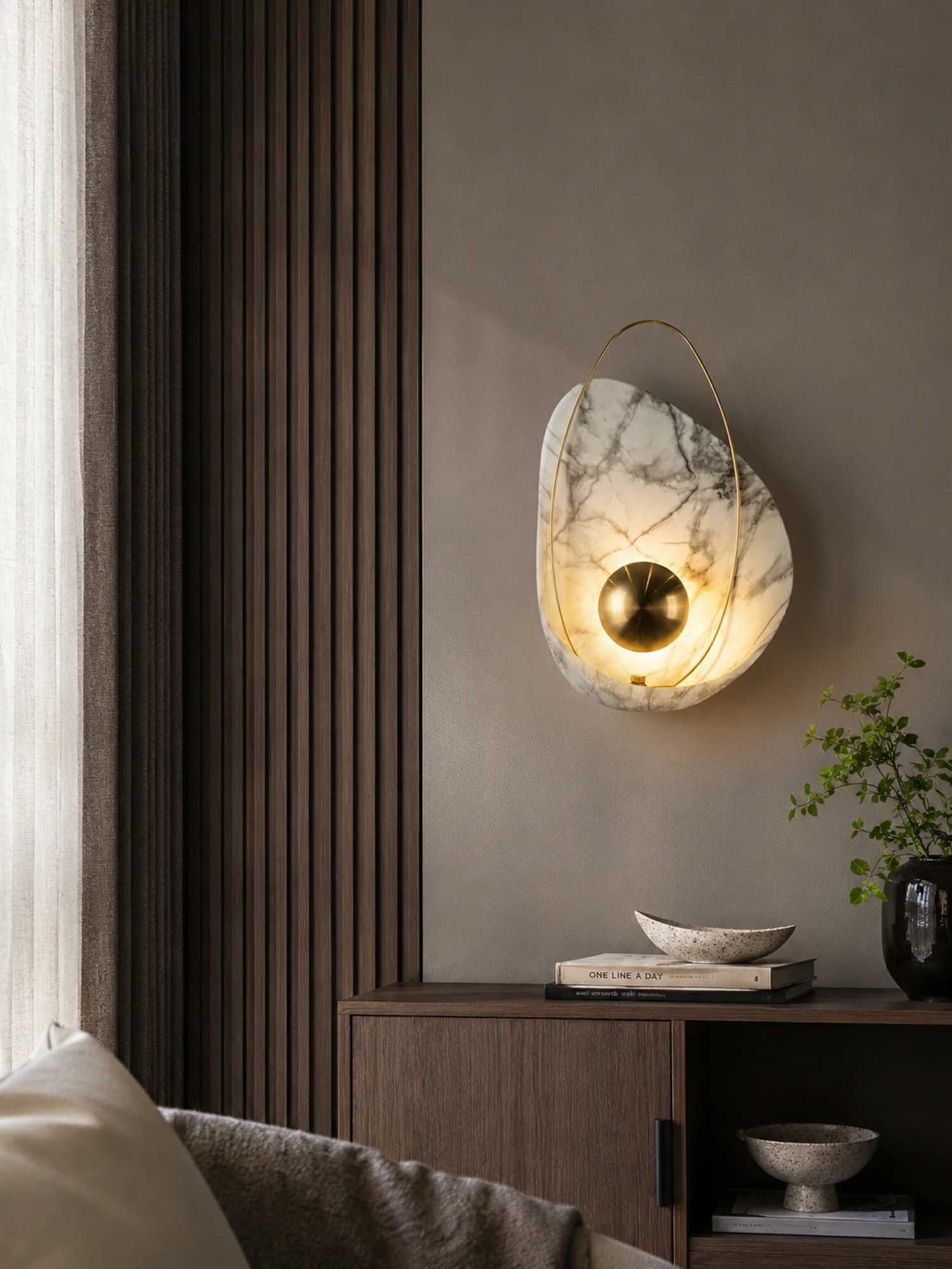 Pearl Wall Lamp - Image 10