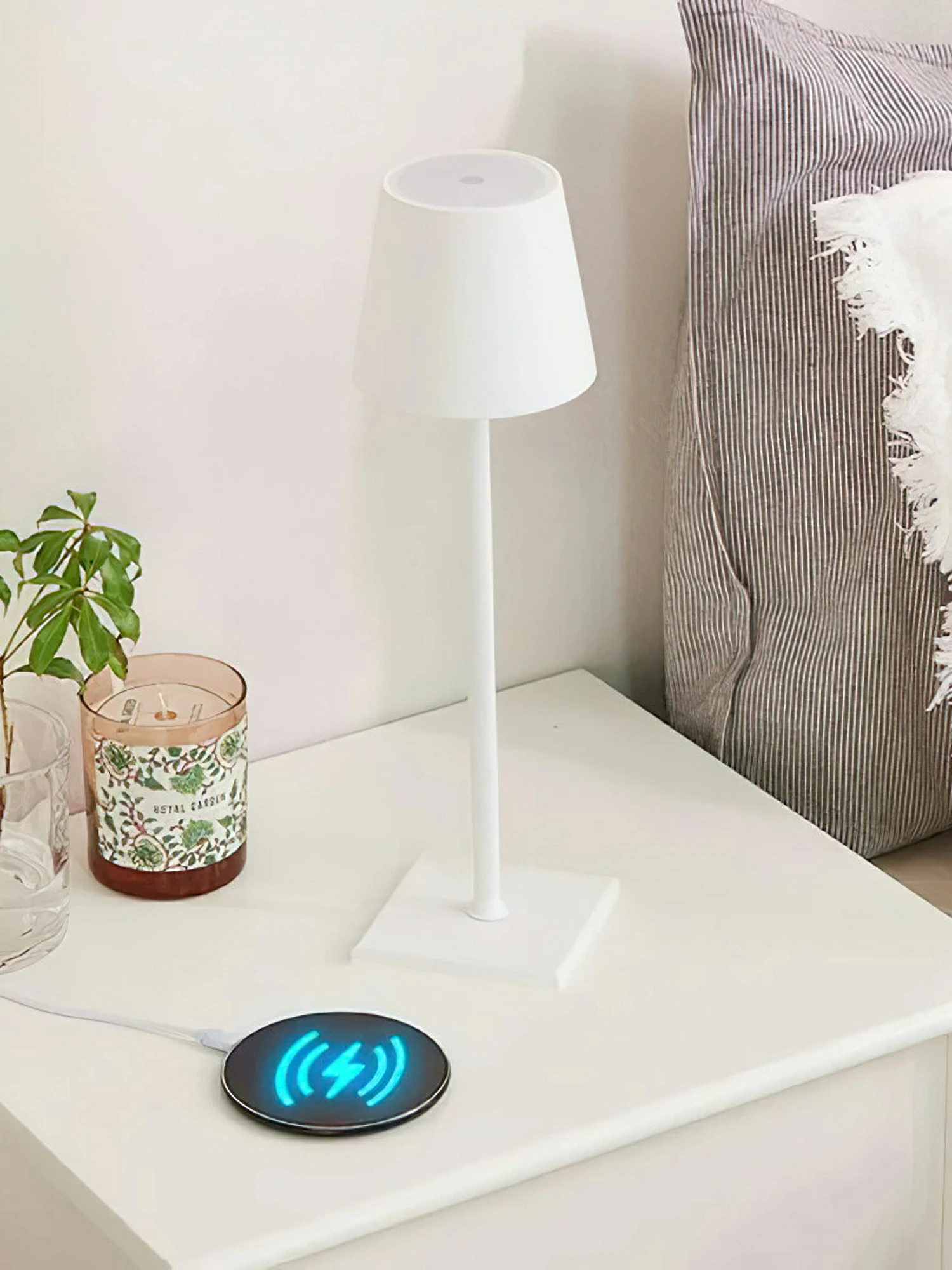 Poldina Cordless Rechargeable LED Table Lamp (built-in battery) - Image 10
