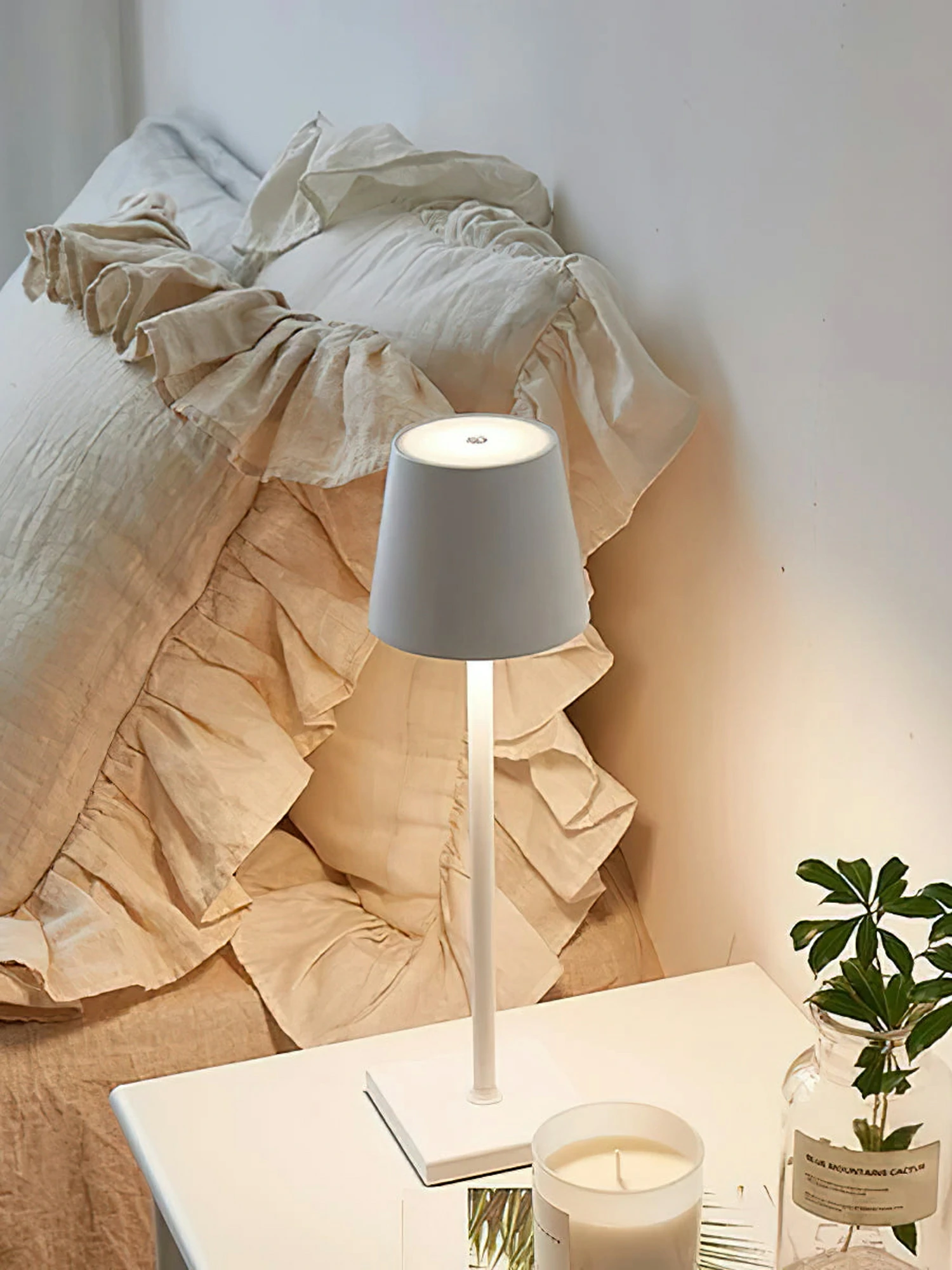 Poldina Cordless Rechargeable LED Table Lamp (built-in battery) - Image 7