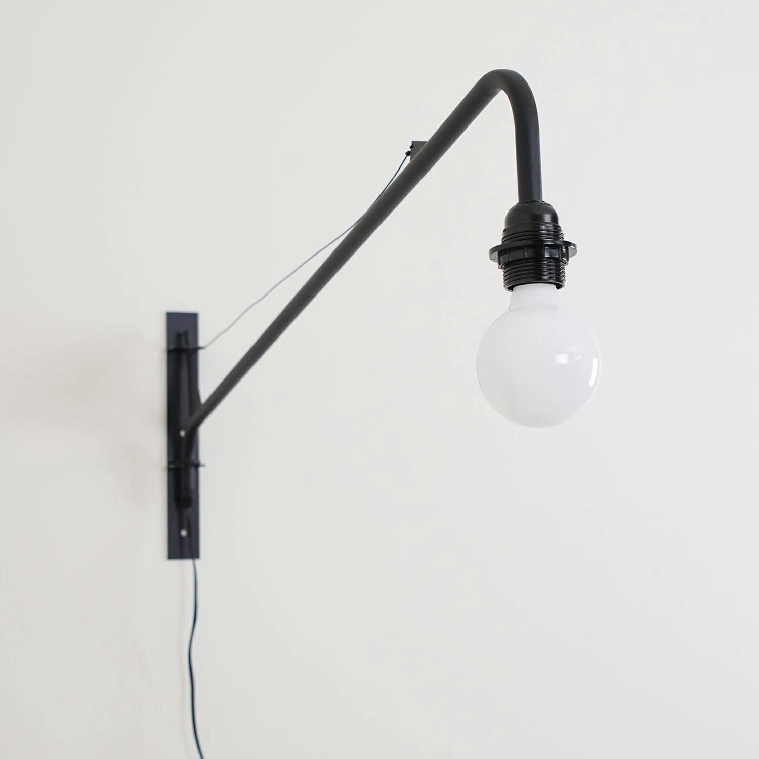 Potence Plug-In Wall Lamp - Image 16