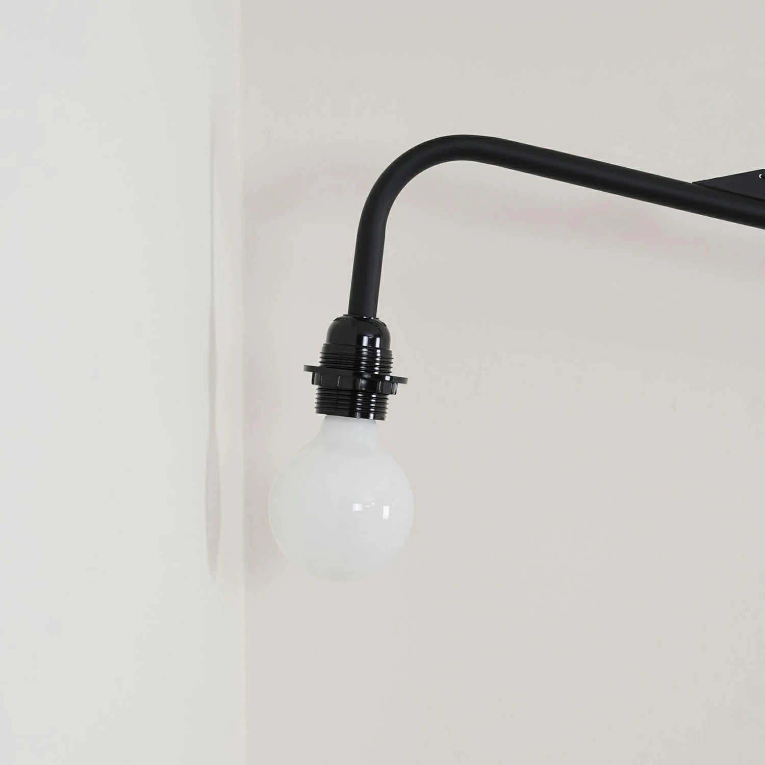 Potence Plug-In Wall Lamp - Image 15