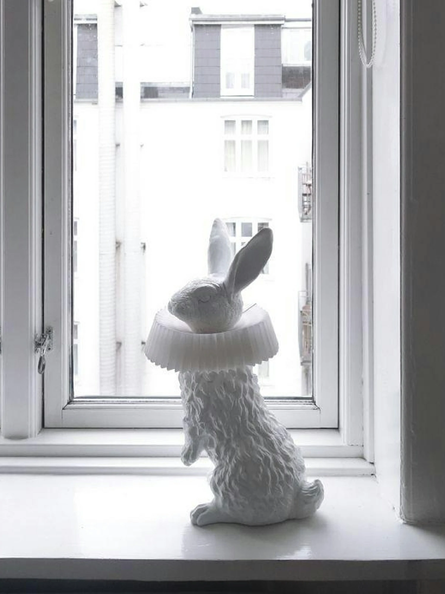 Rabbit X Table Lamp - Image 3