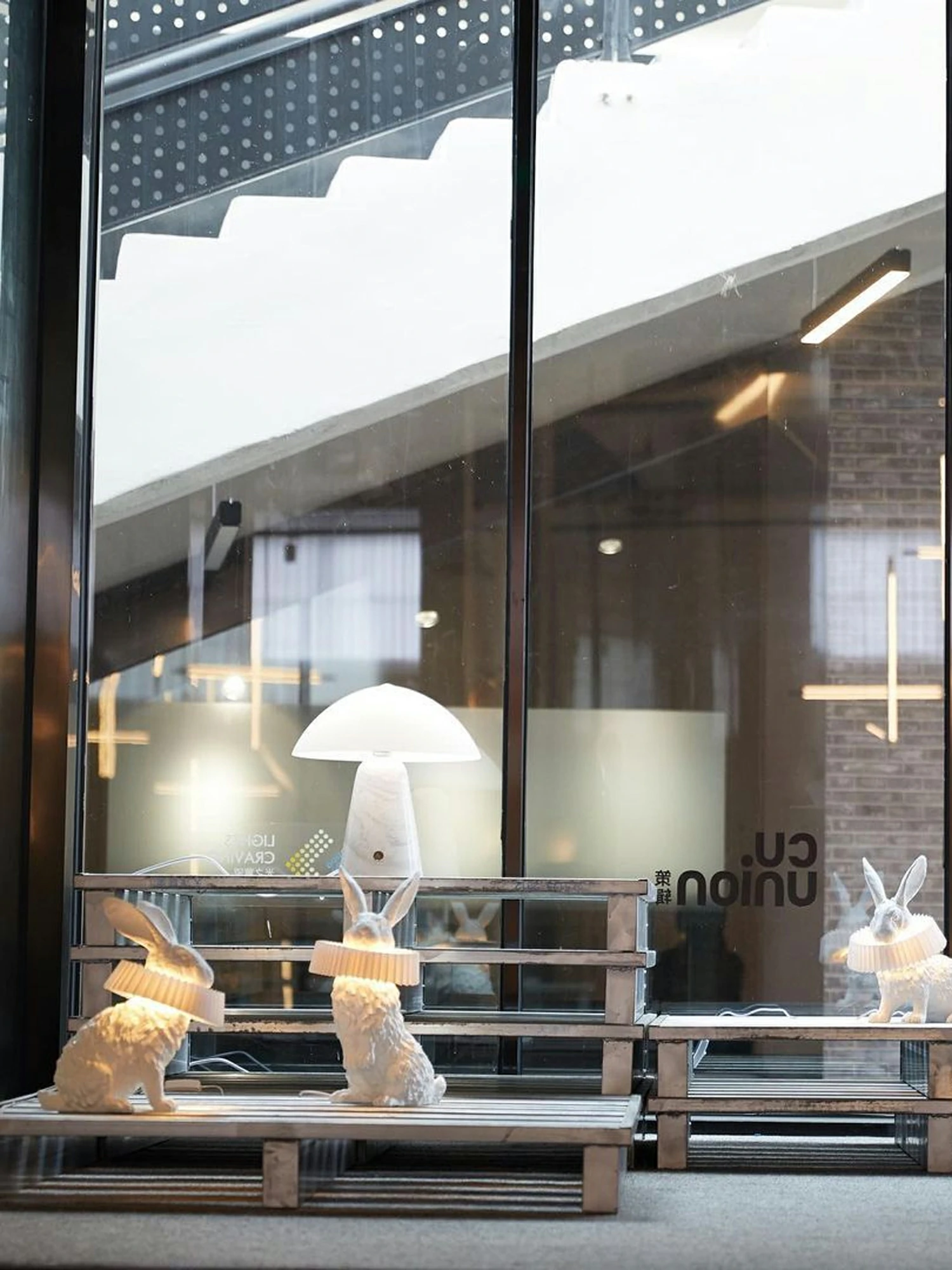 Rabbit X Table Lamp - Image 4