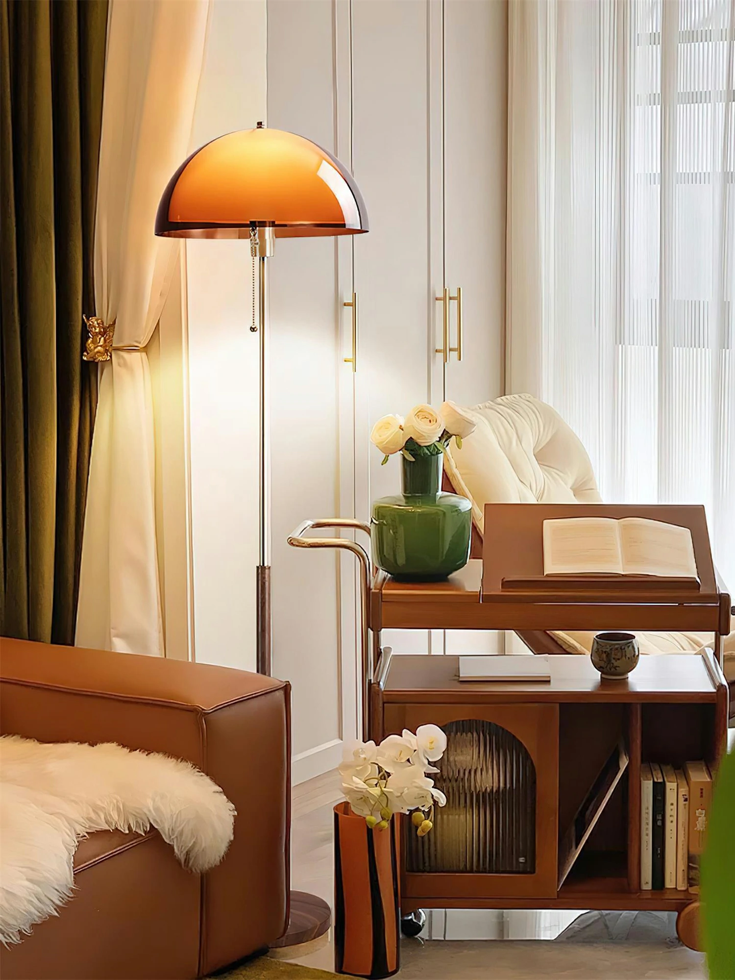 Rustina Floor Lamp - Image 2