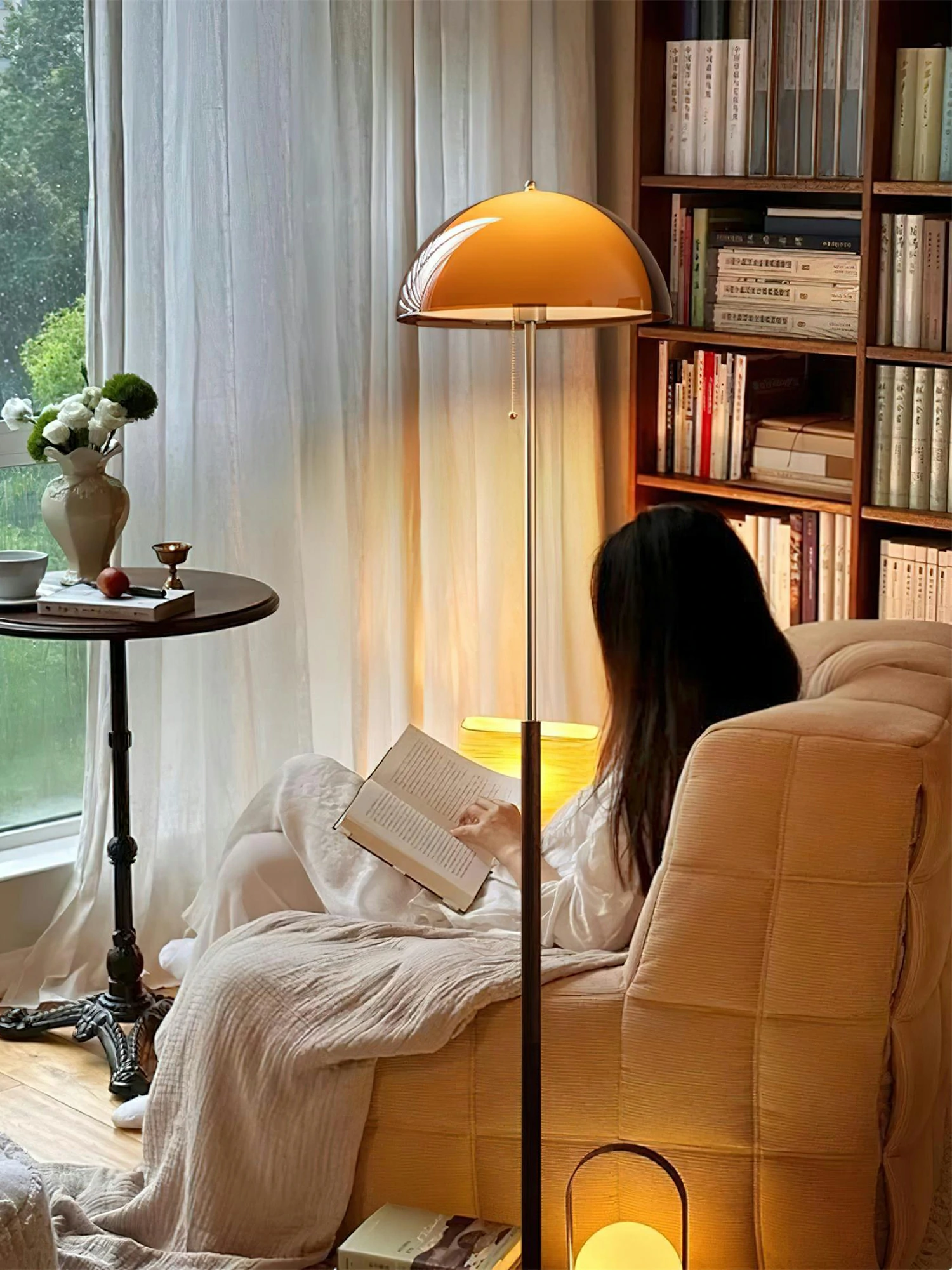 Rustina Floor Lamp - Image 3