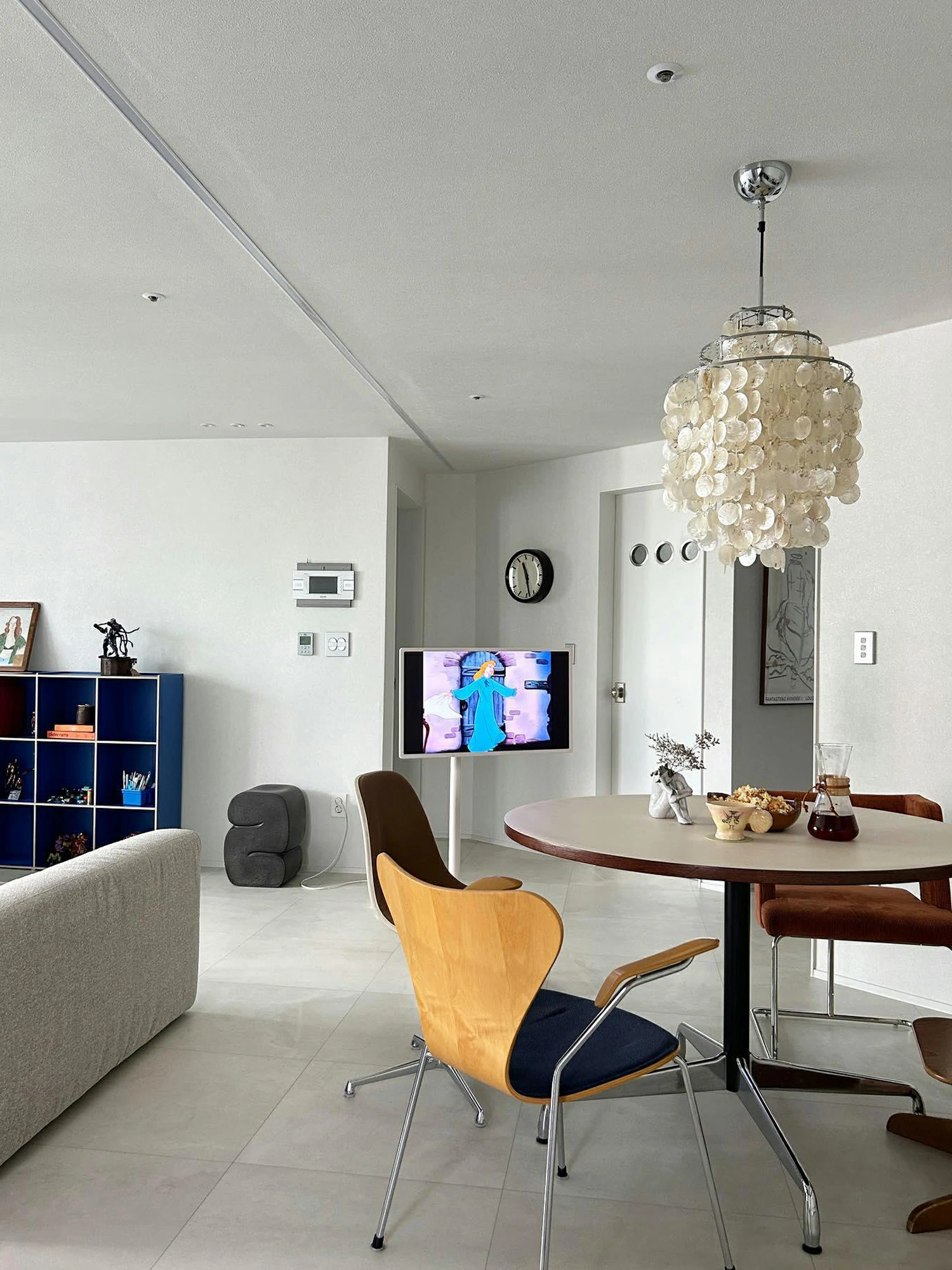 Shell Chandelier - Image 12