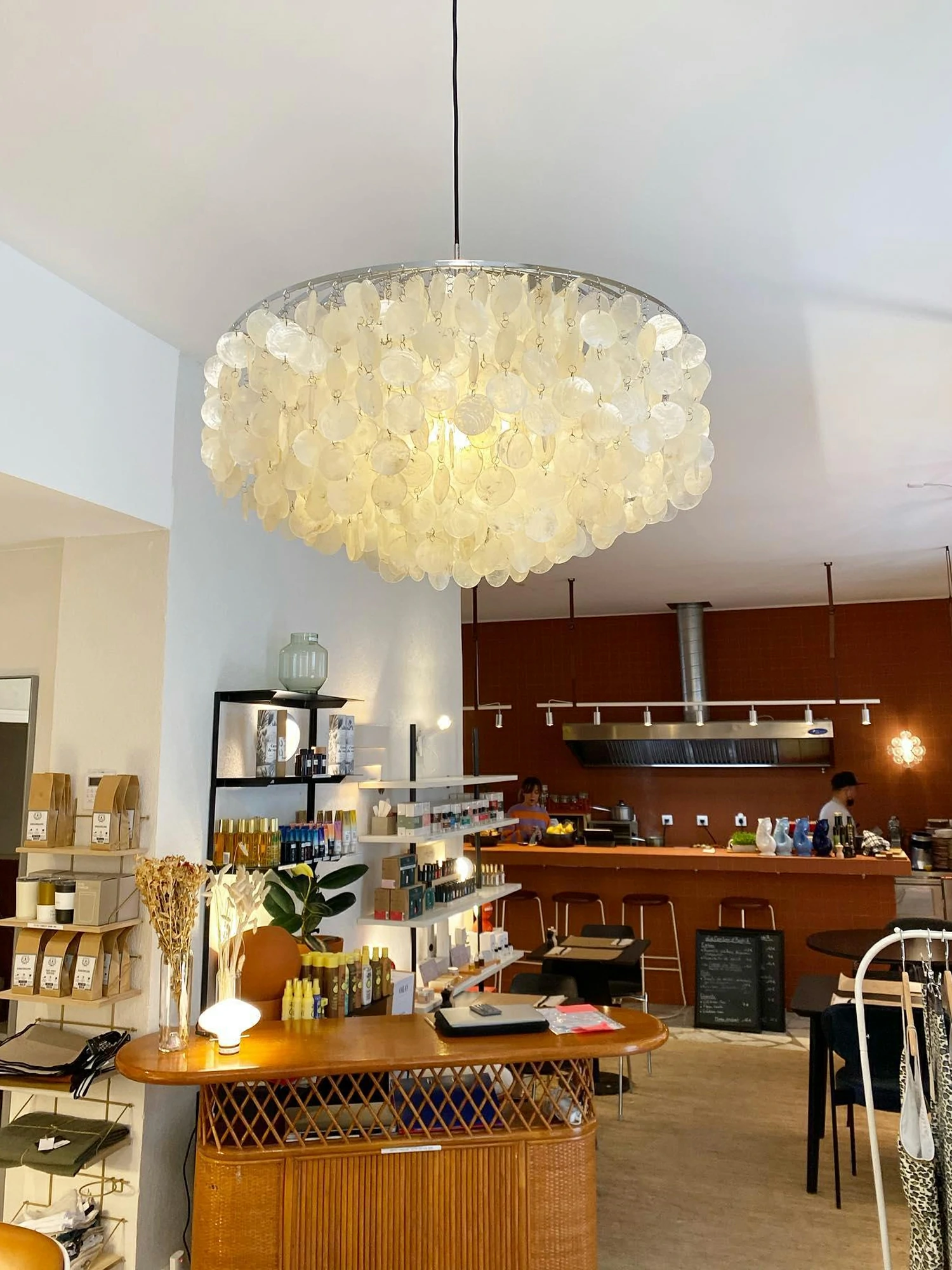 Shell Chandelier - Image 27