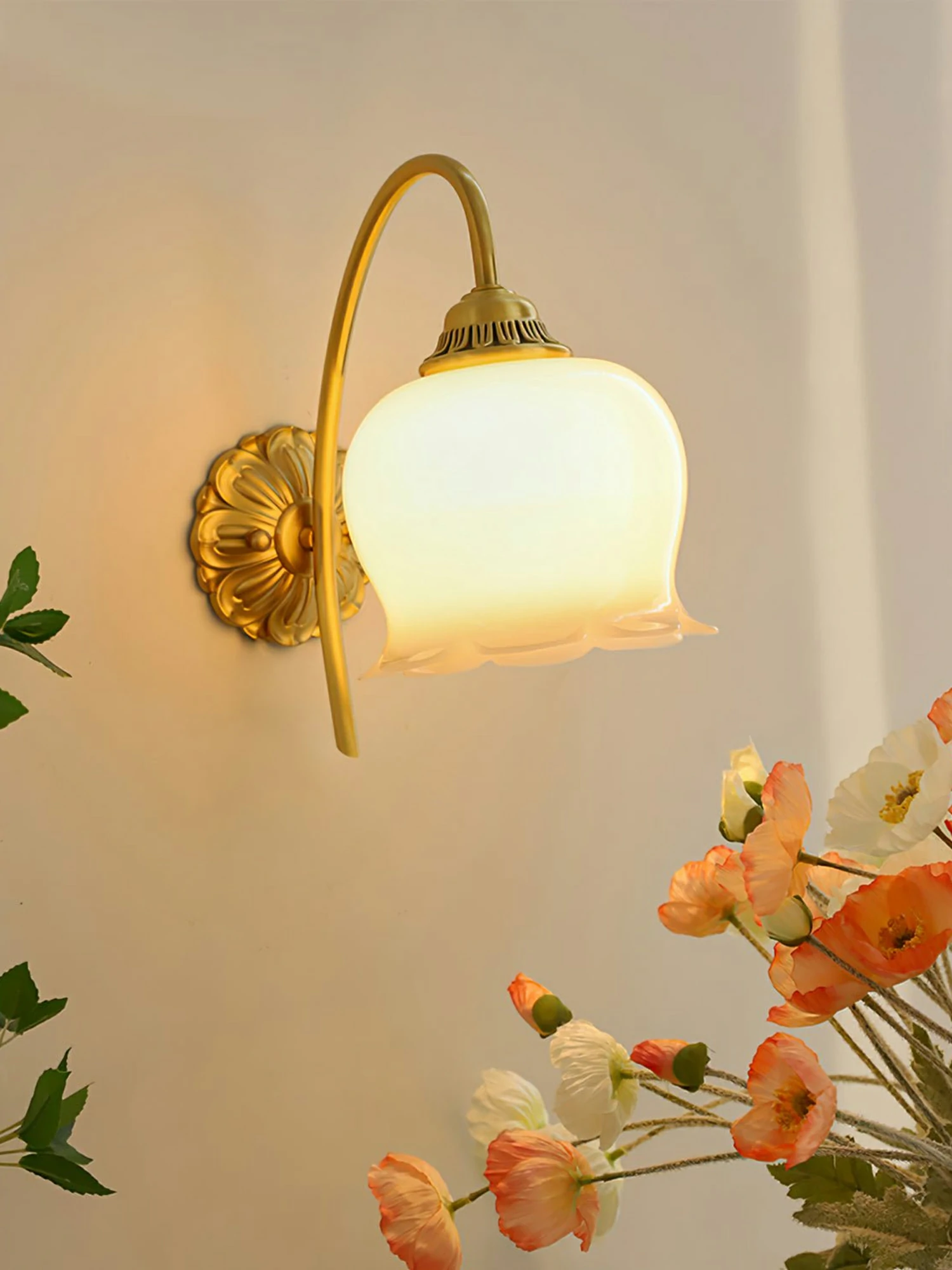 Valley Flower Wall Lamp - Image 4