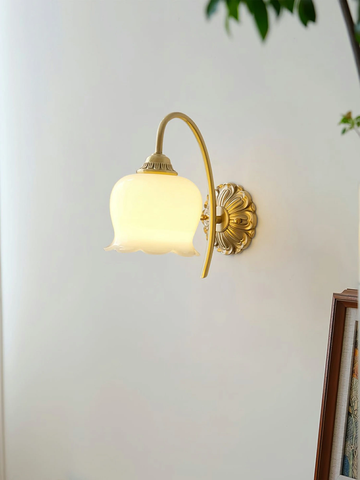 Valley Flower Wall Lamp - Image 9