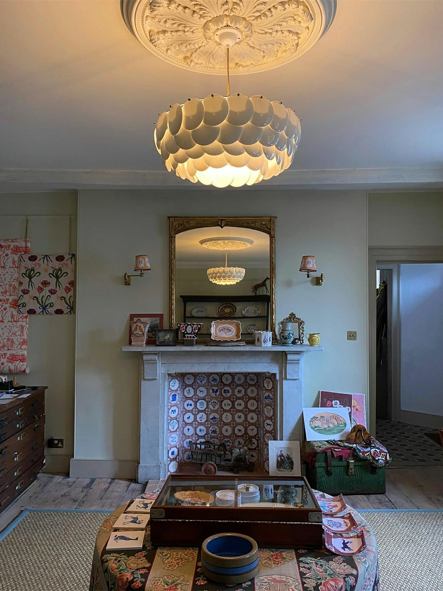 White Lottie Chandelier - Image 3