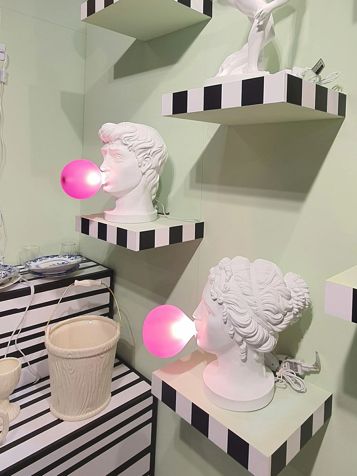 Wonder Table Lamp - Image 3