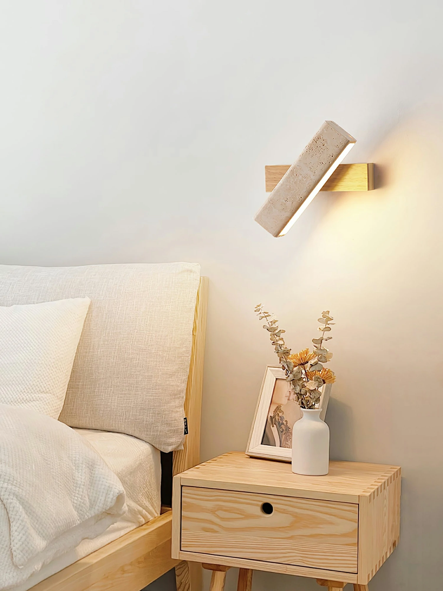 Axis Linear Wall Lamp - Image 6