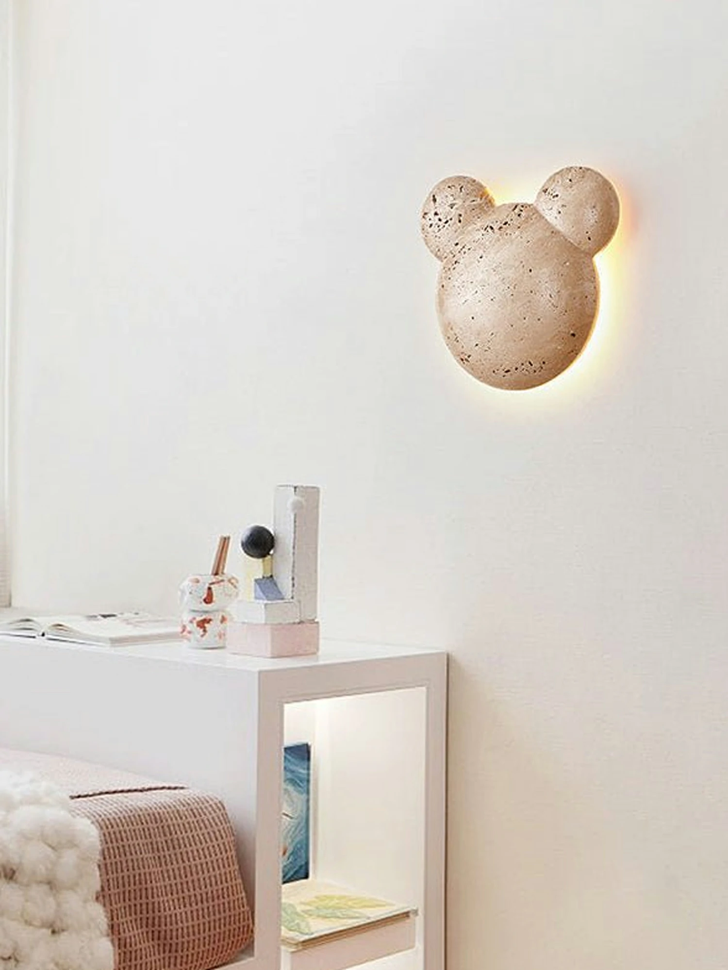 Bearstone Wall Lamp - Image 6