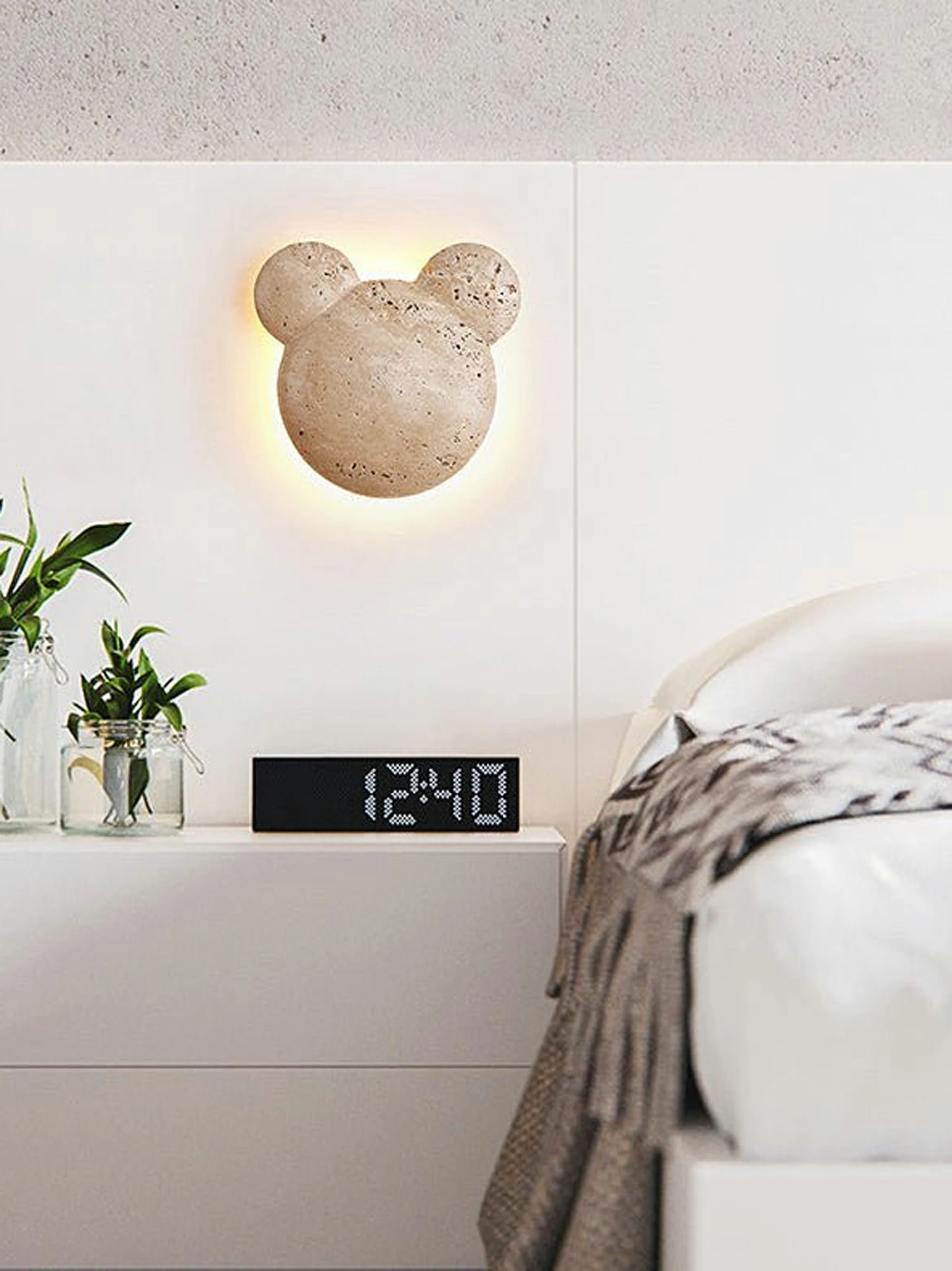 Bearstone Wall Lamp - Image 4