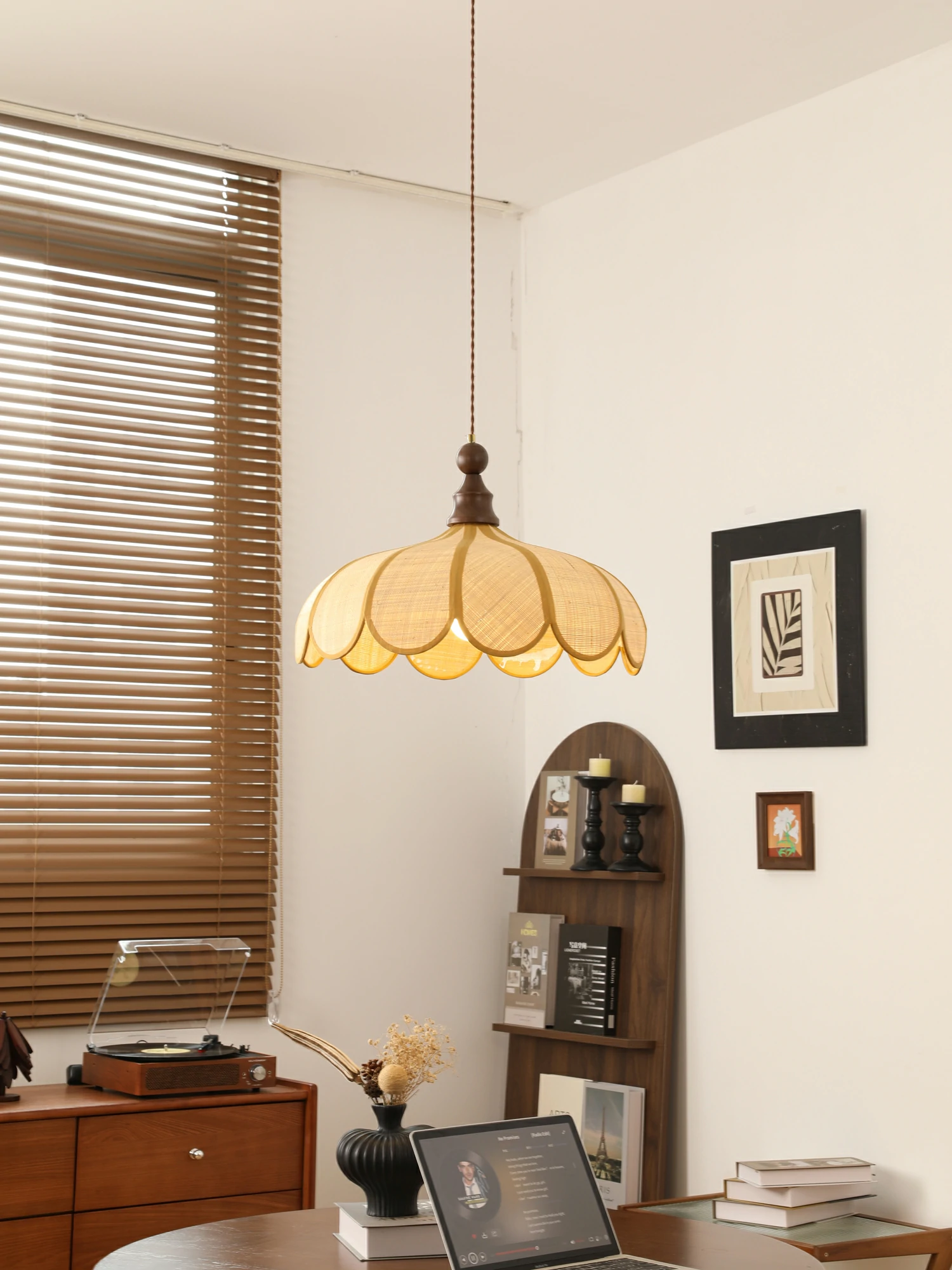 Botan Pendant Light - Image 4