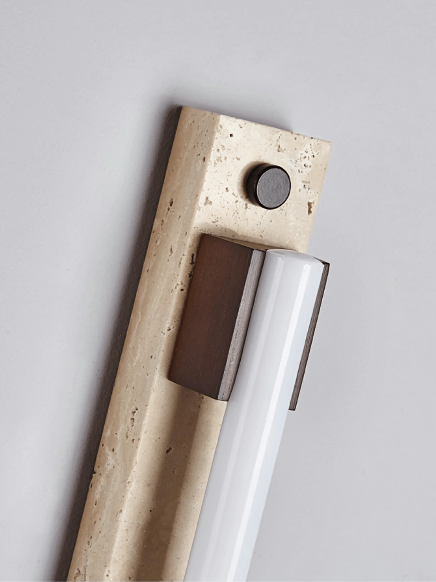 Caelum Light Bar Wall Lamp - Image 7
