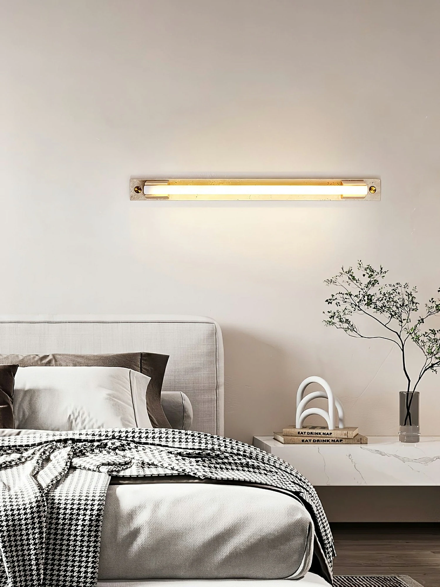 Caelum Light Bar Wall Lamp - Image 3