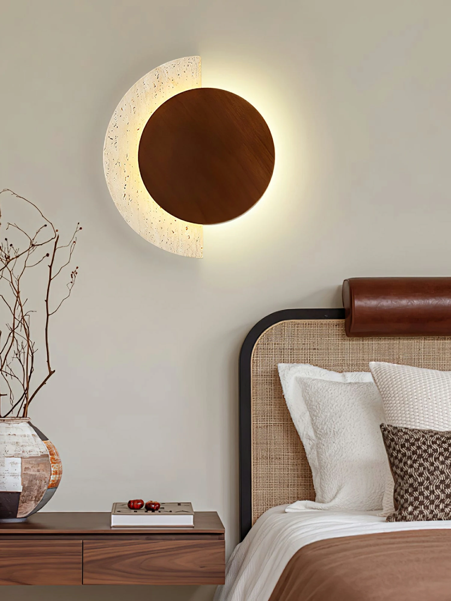 Crescent Halo Wall Sconce - Image 4